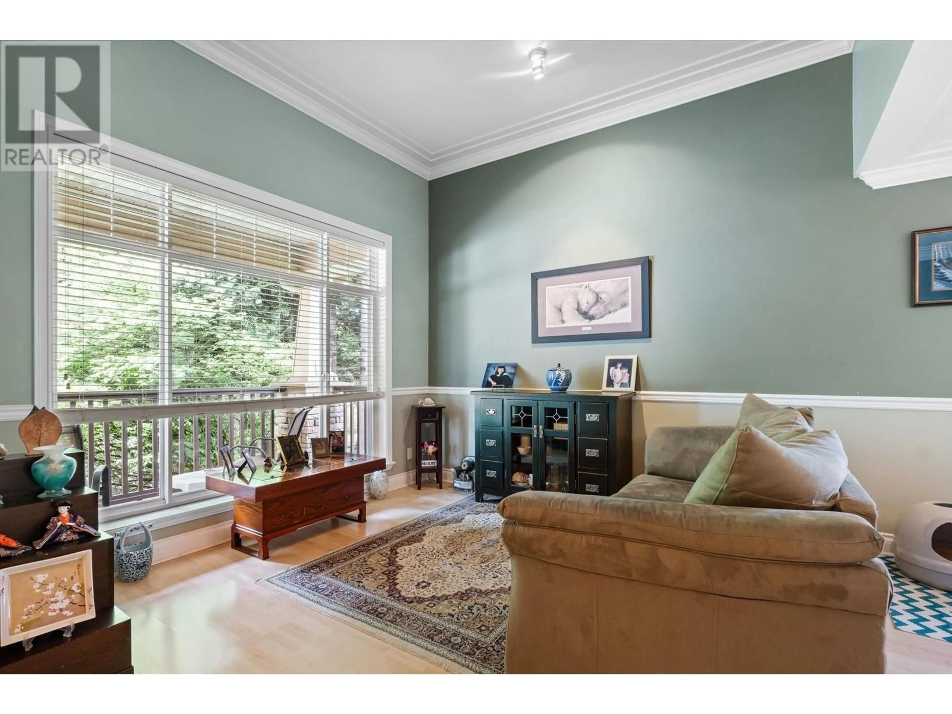 Living room, wood floors for 24057 MCCLURE DRIVE, Maple Ridge British Columbia V2W1Z3