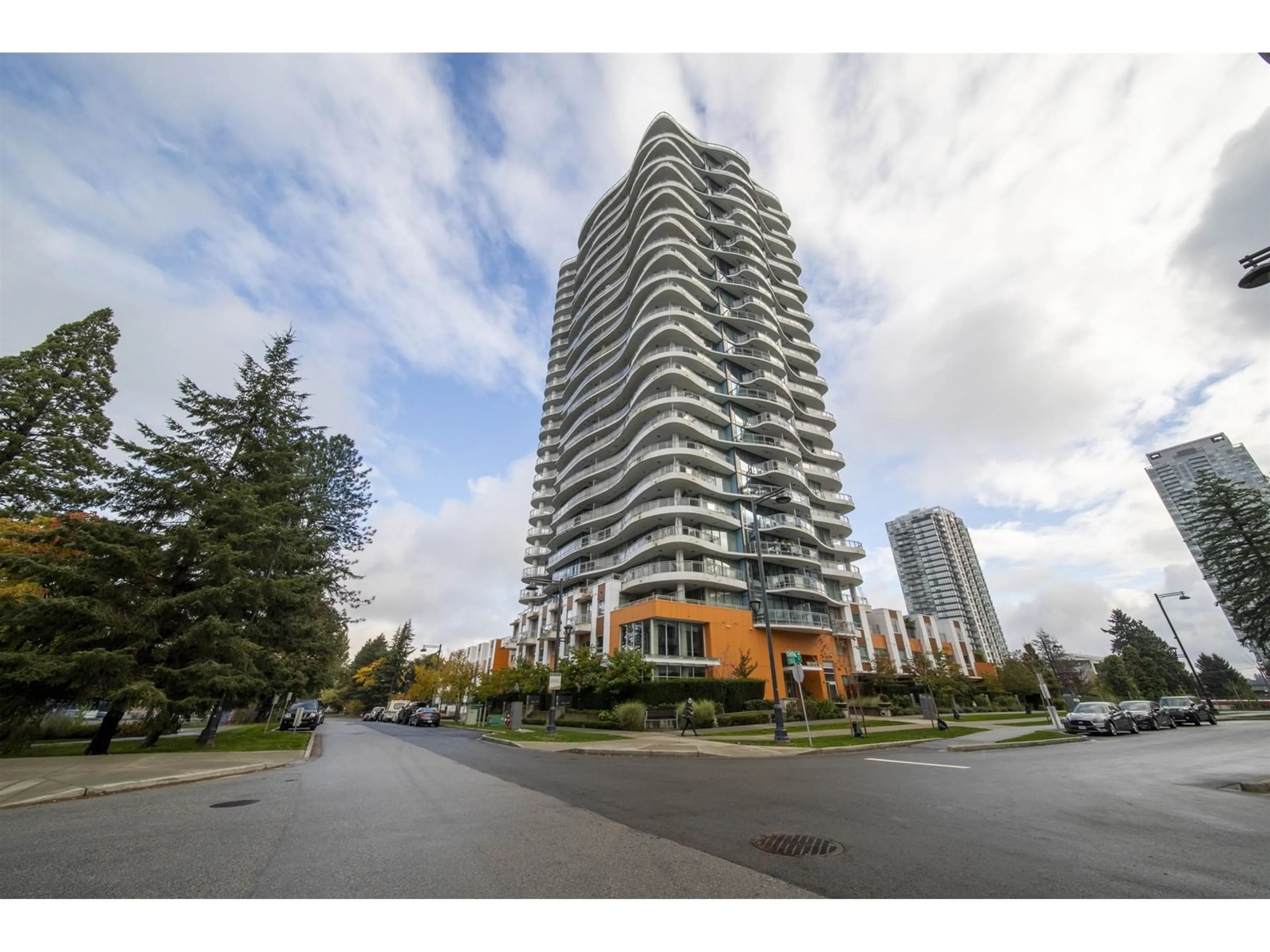A pic from exterior of the house or condo for 2503 13303 CENTRAL AVENUE, Surrey British Columbia V3T0K6