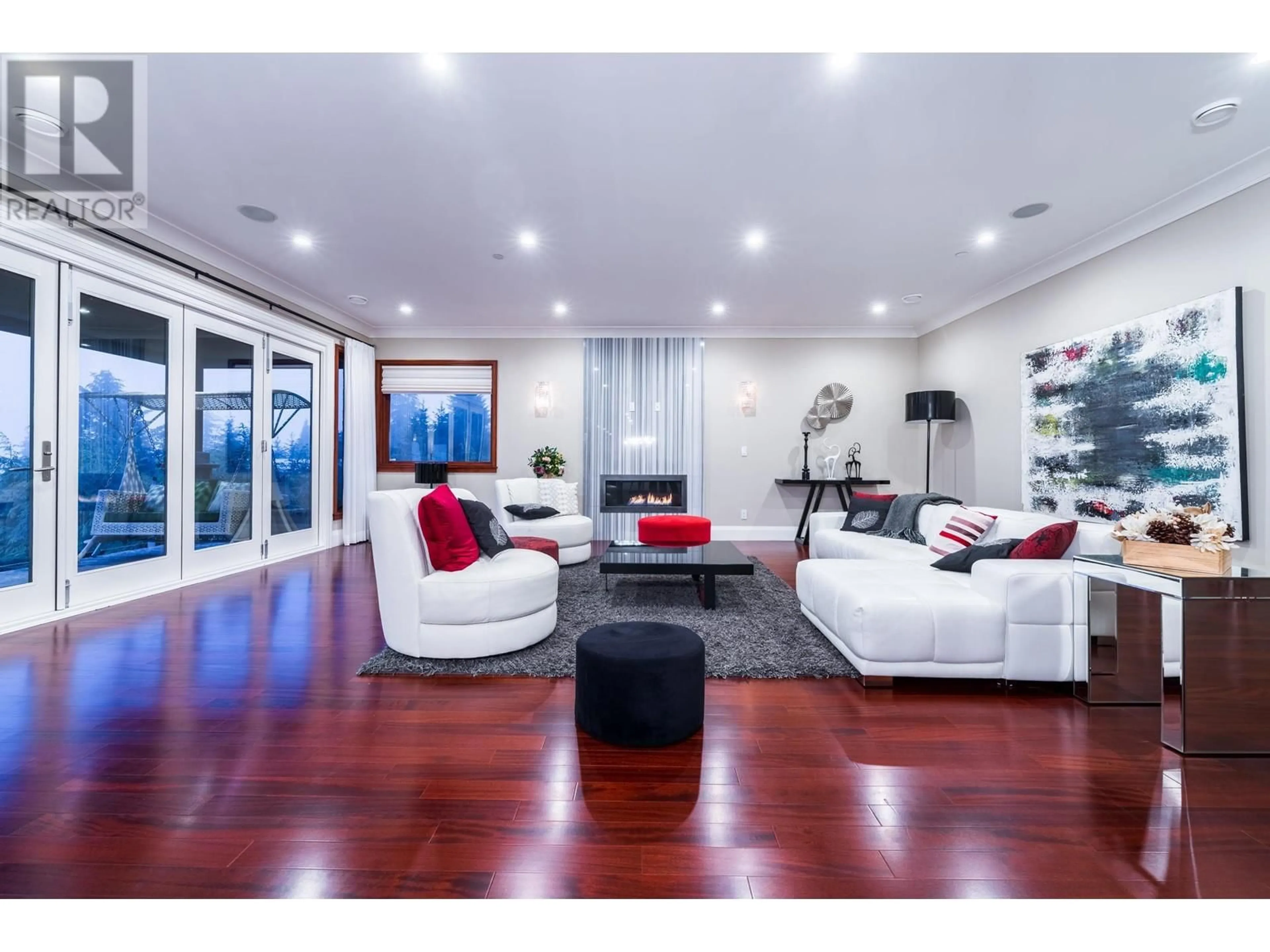 Living room, wood floors for 788 ANDOVER CRESCENT, West Vancouver British Columbia V7S1Y3