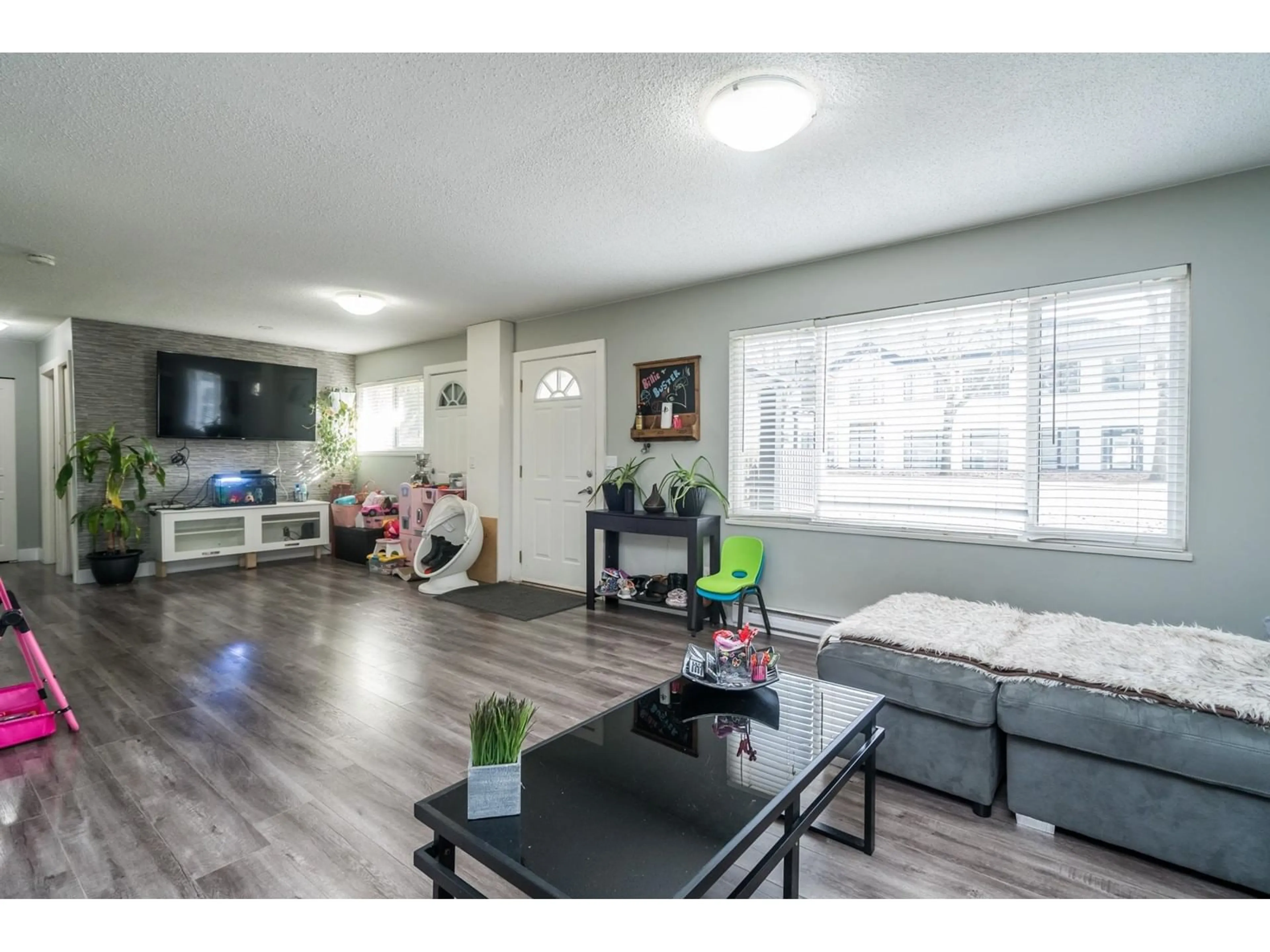 A pic of a room for 32515 GEORGE FERGUSON WAY, Abbotsford British Columbia V2T4C8