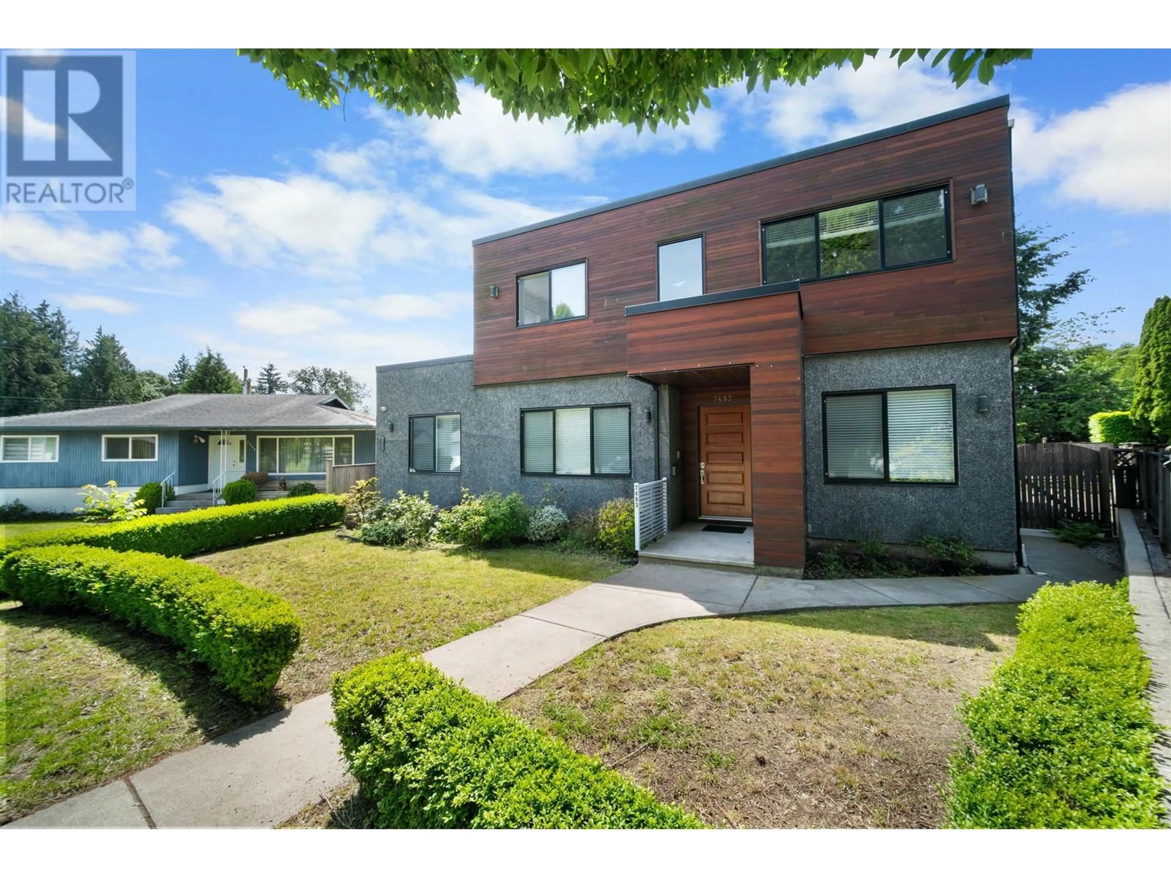 Home with brick exterior material for 7493 GATINEAU PLACE, Vancouver British Columbia V5S2S3