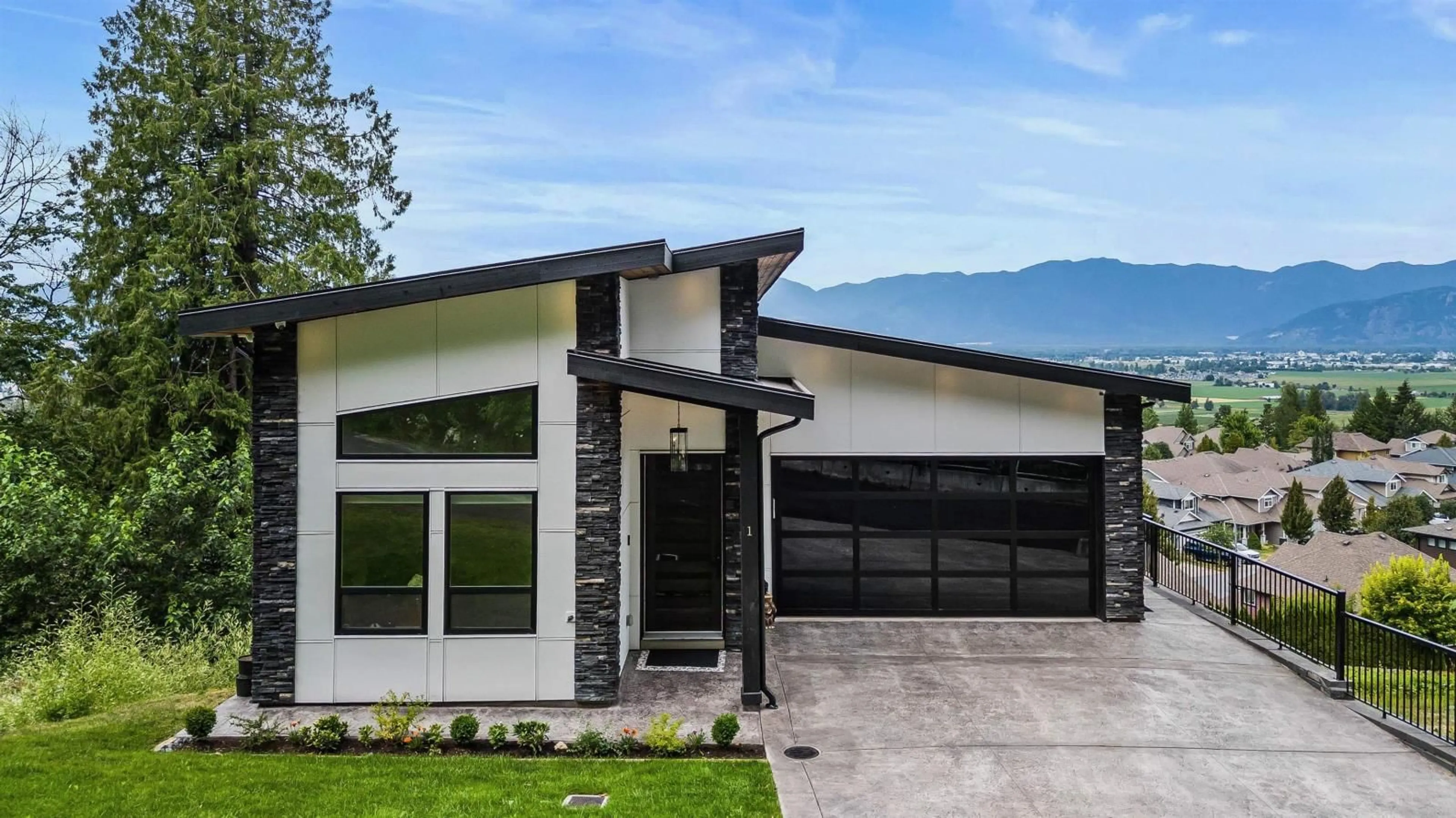 Frontside or backside of a home for 1 5988 LINDEMAN STREET, Chilliwack British Columbia V2R0R9