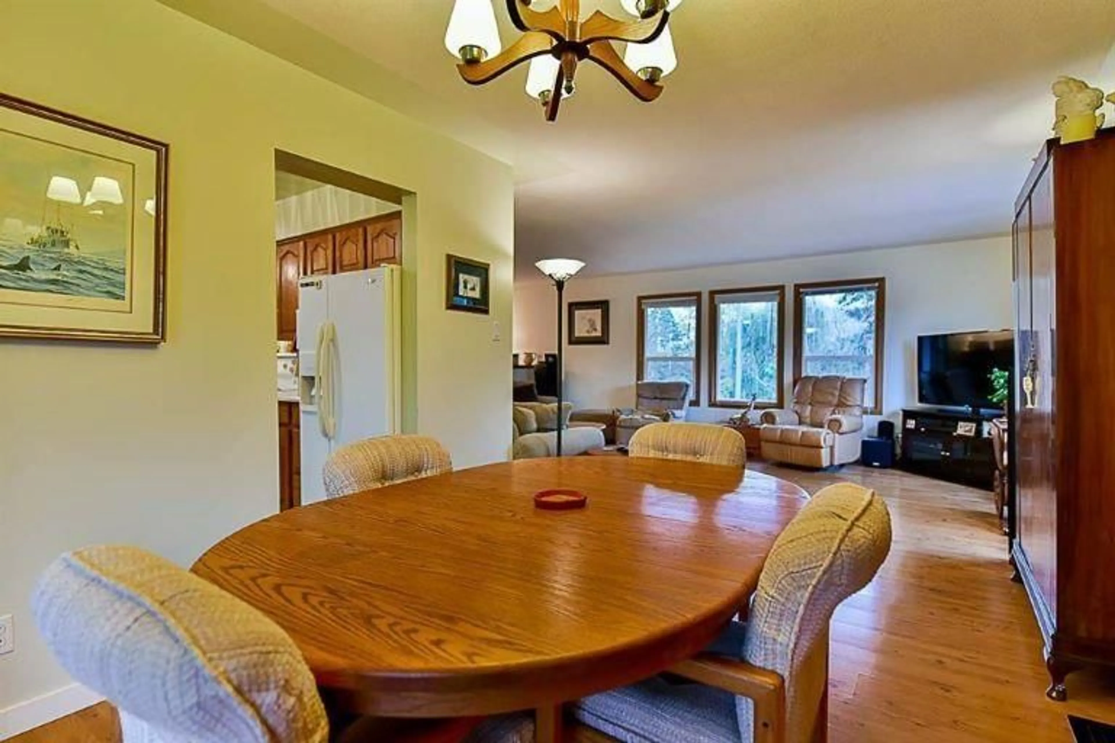 Dining room, wood floors, cottage for 4165 STEWART ROAD, Chilliwack British Columbia V2R5G6