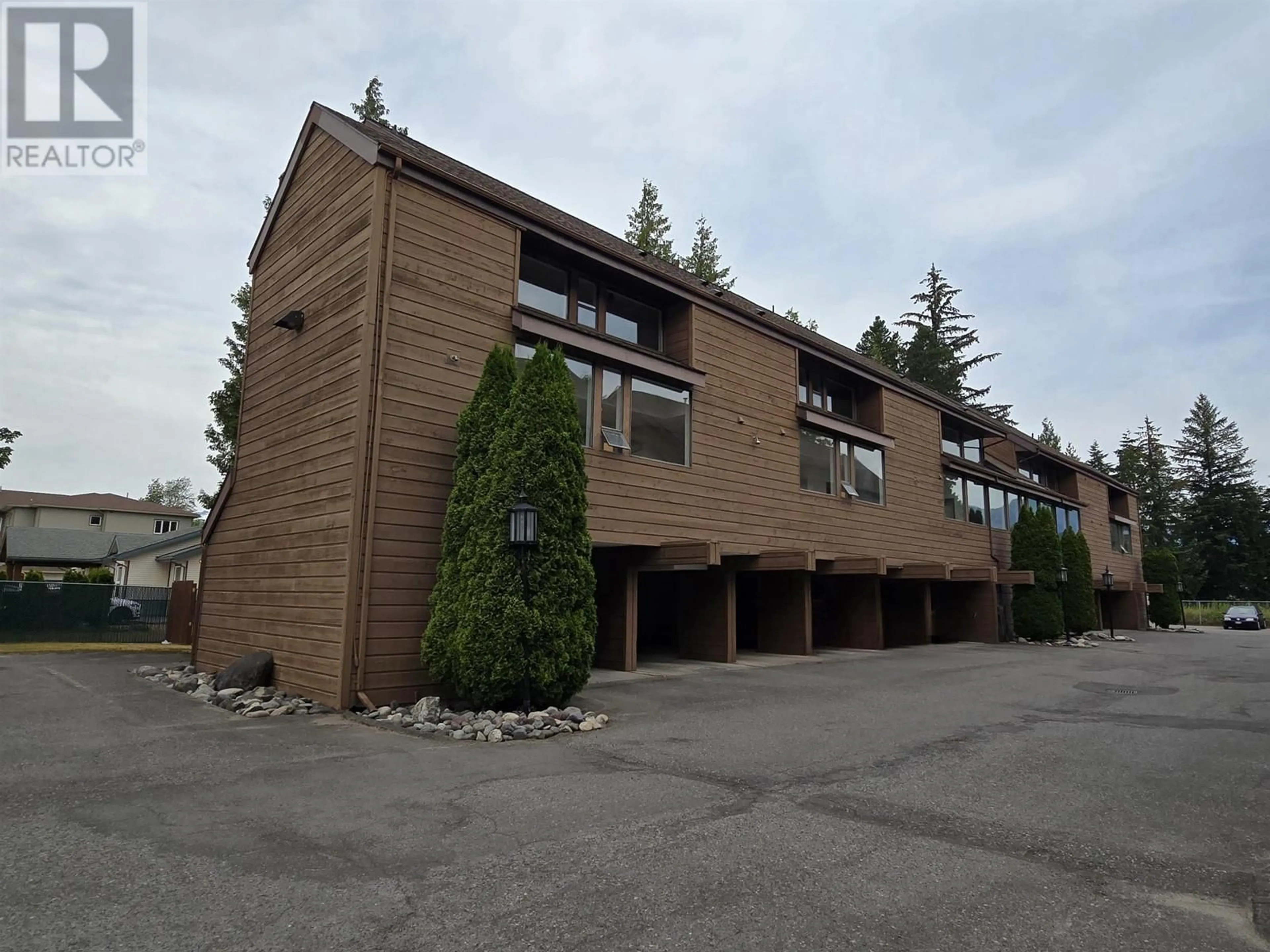 A pic from exterior of the house or condo for 25 4832 LAZELLE AVENUE, Terrace British Columbia V8G1T4