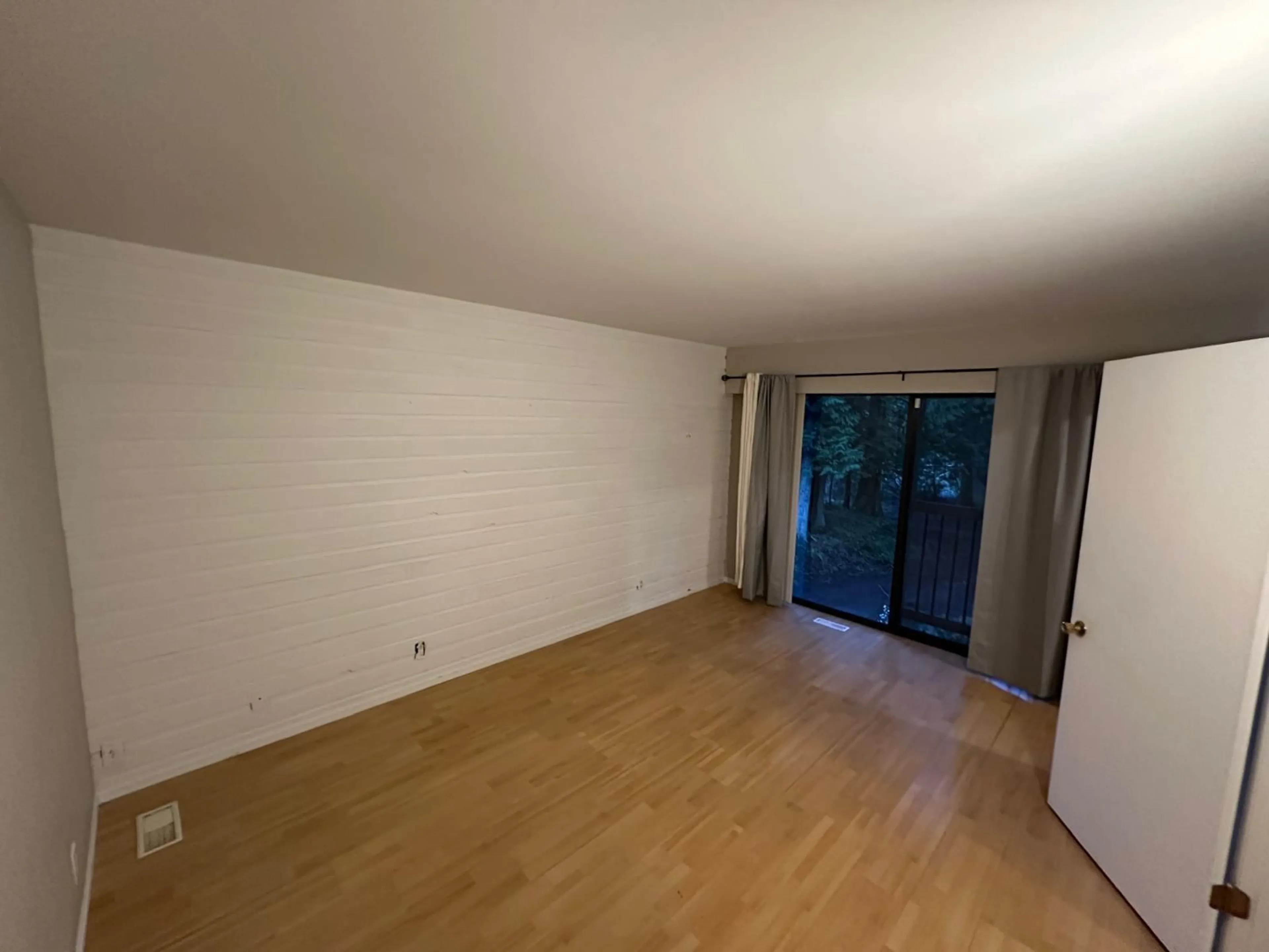 A pic of a room for 2618 206TH STREET, Langley British Columbia V2Z2C2