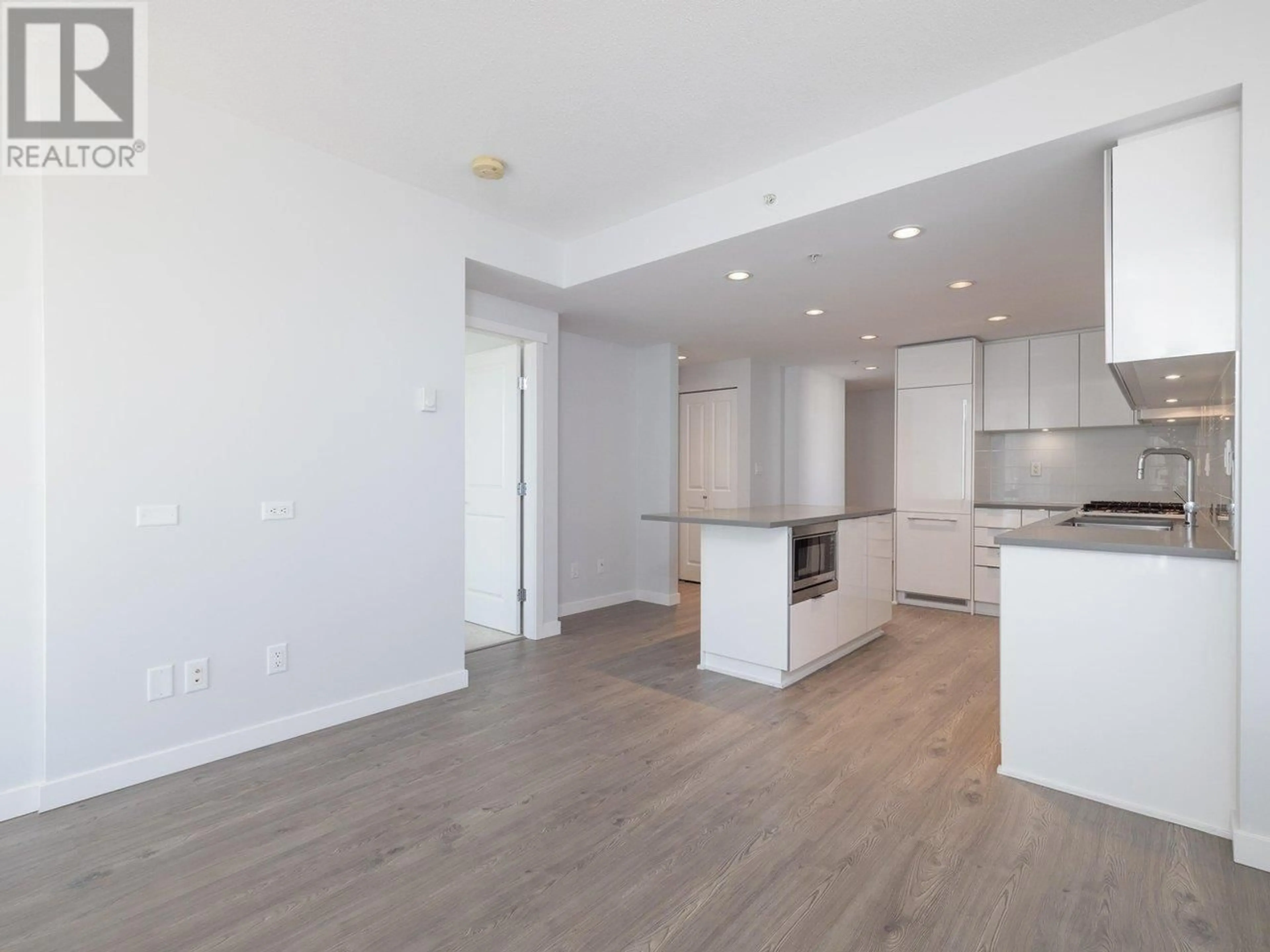 Open concept kitchen, unknown for 702 - 2388 MADISON AVENUE, Burnaby British Columbia V5C0K8