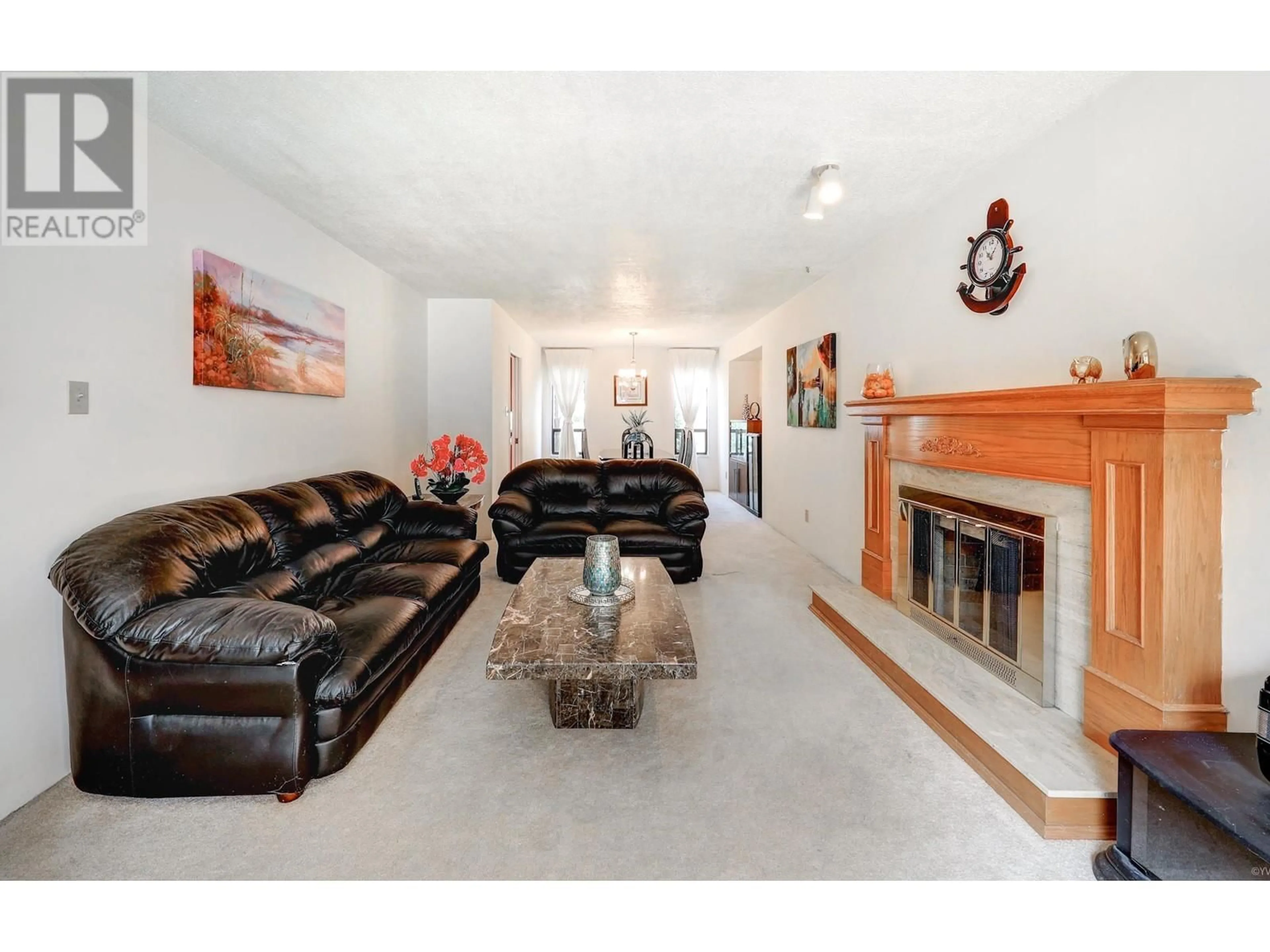 Living room, wood floors for 12366 GREENLAND DRIVE, Richmond British Columbia V6V2A8