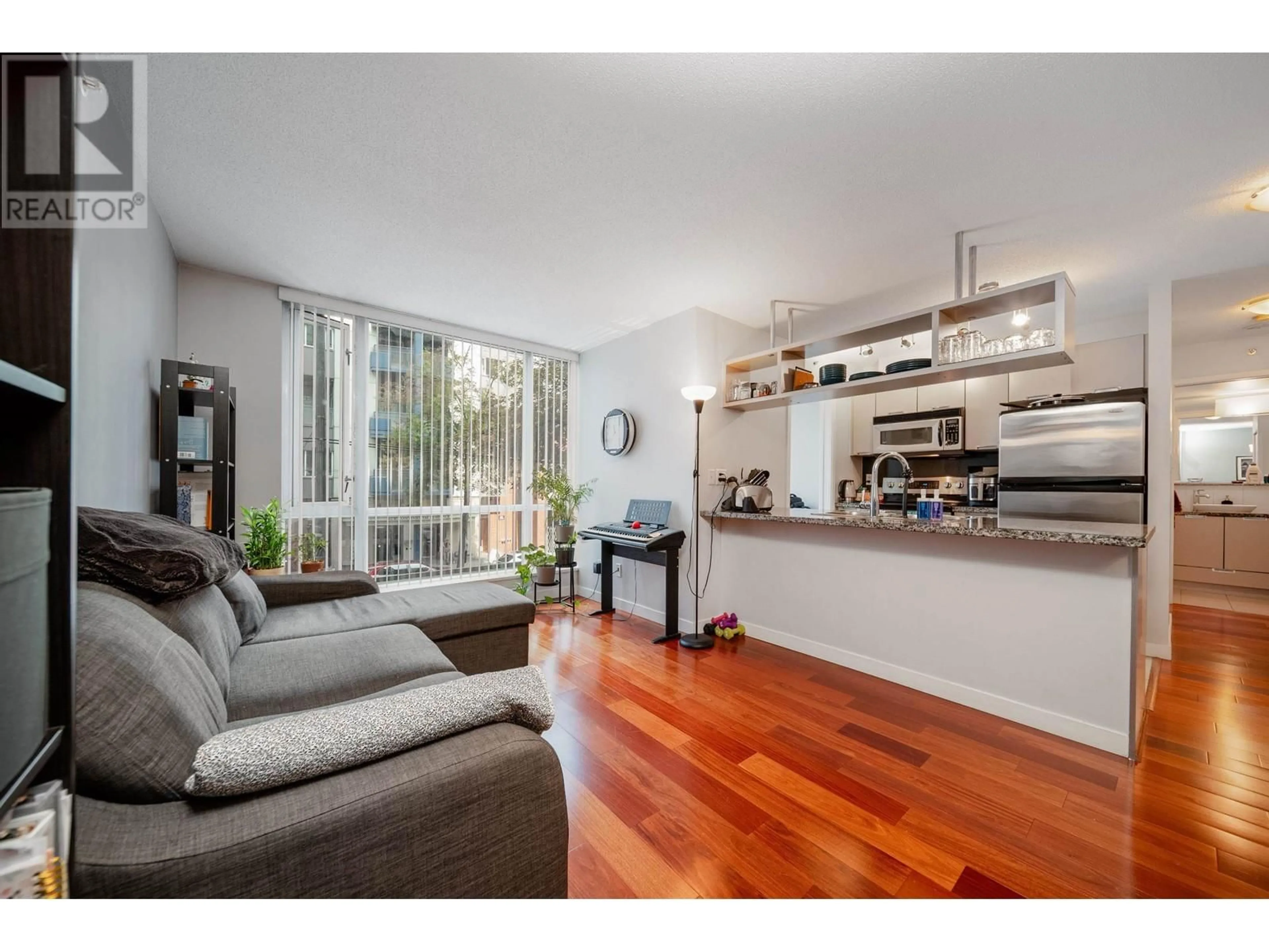 Living room, wood floors for 202 1082 SEYMOUR STREET, Vancouver British Columbia V6B1X9