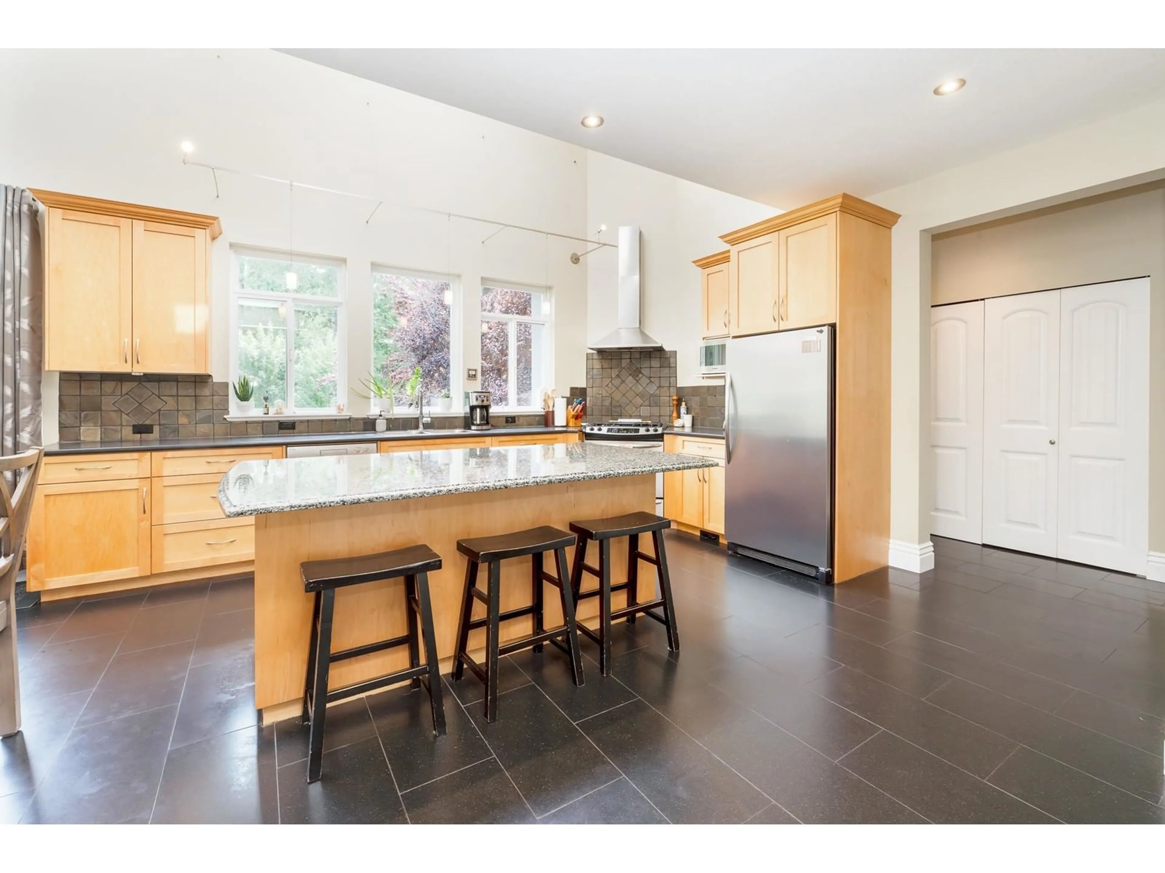 Open concept kitchen for 12668 CATHY CRESCENT, Mission British Columbia V4S1C8