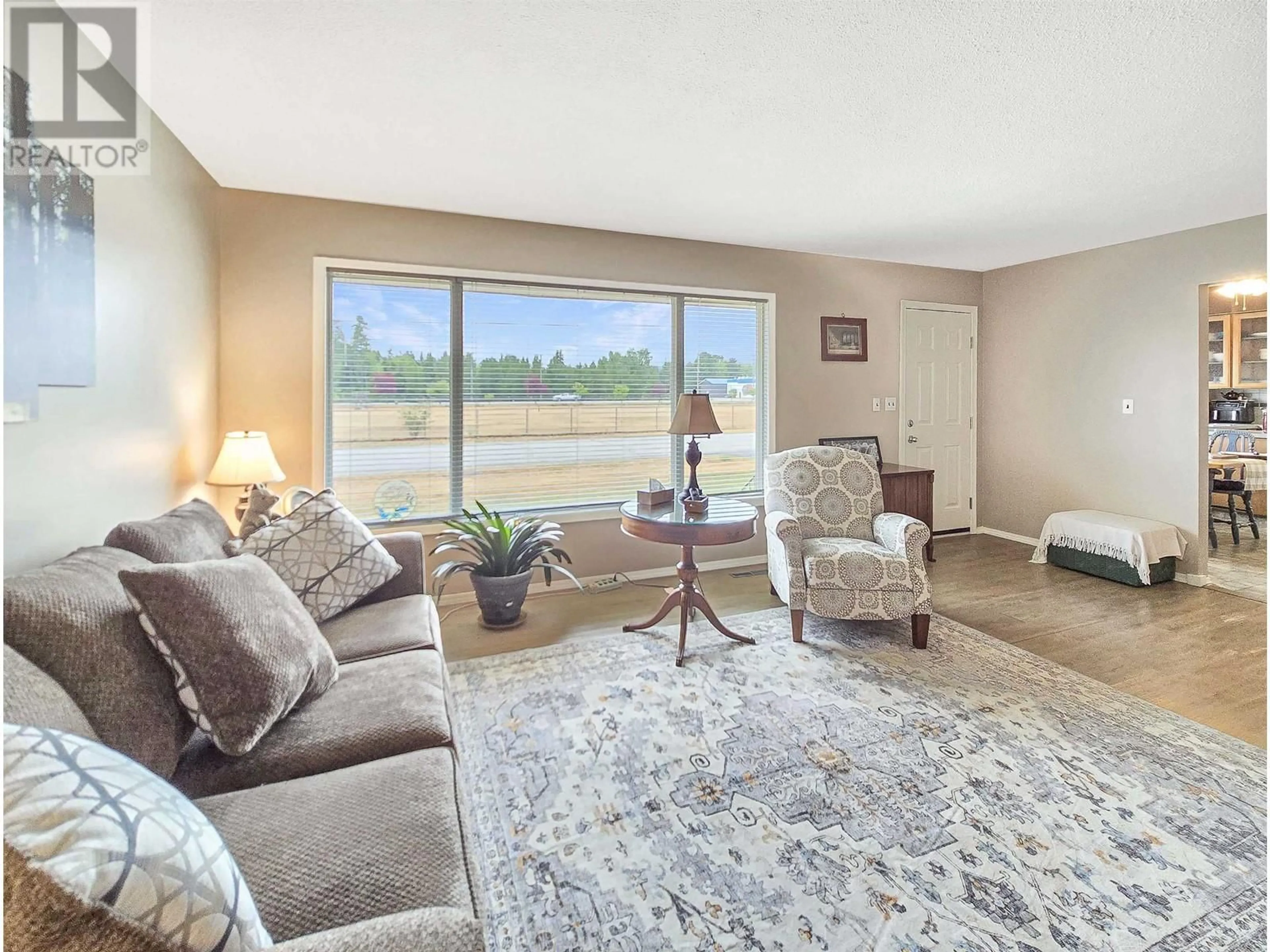 Living room with furniture, unknown for 1411 6TH AVENUE, Valemount British Columbia V0E2Z0