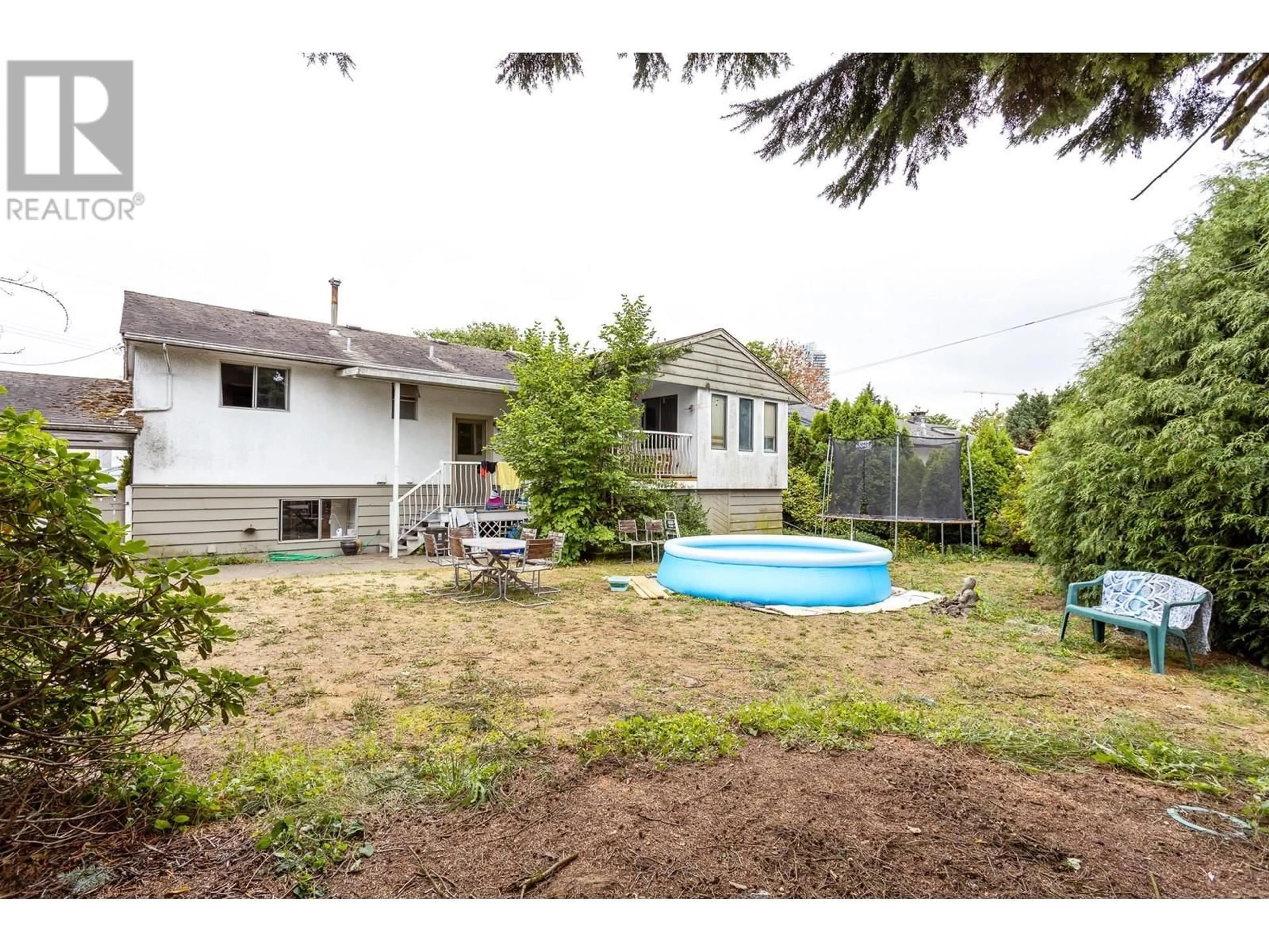 Fenced yard for 711 MORRISON AVENUE, Coquitlam British Columbia V3J4H6