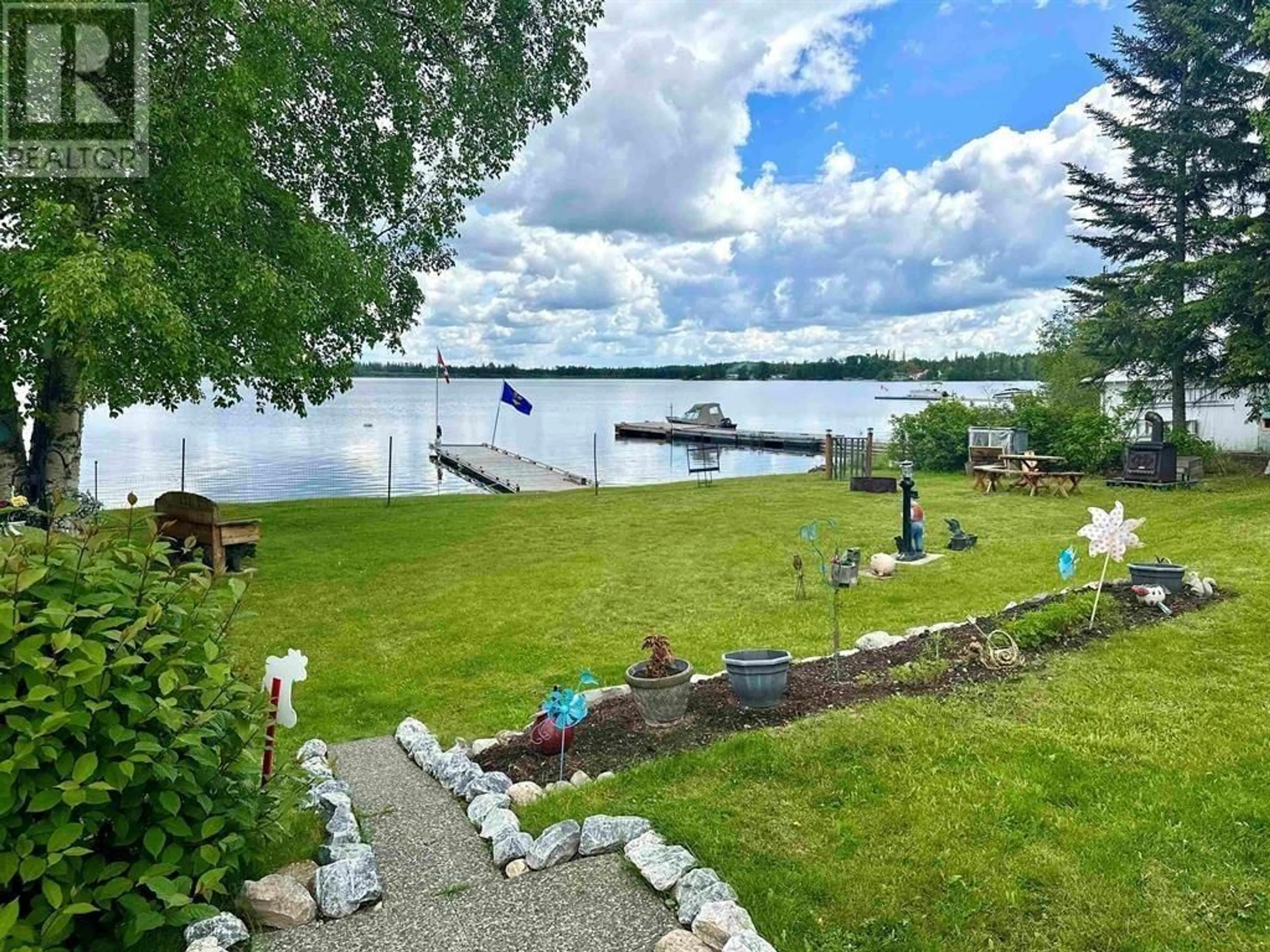 Patio, the view of lake or river for 4040 GILL PLACE, Cluculz Lake British Columbia V0J3A3