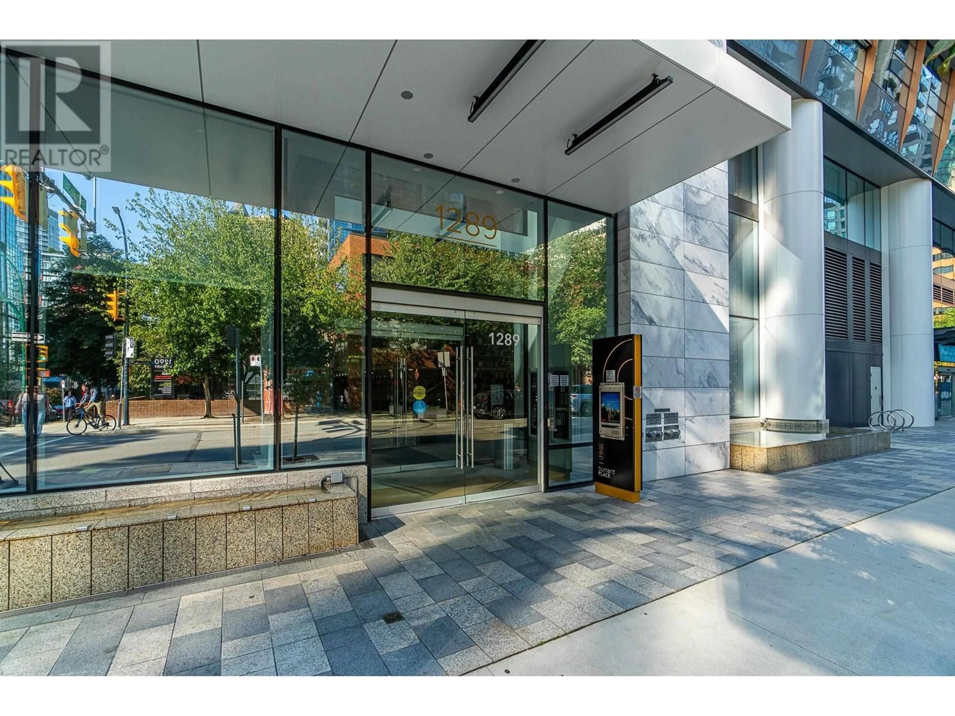 Indoor foyer for 3610 1289 HORNBY STREET, Vancouver British Columbia V6Z0G7