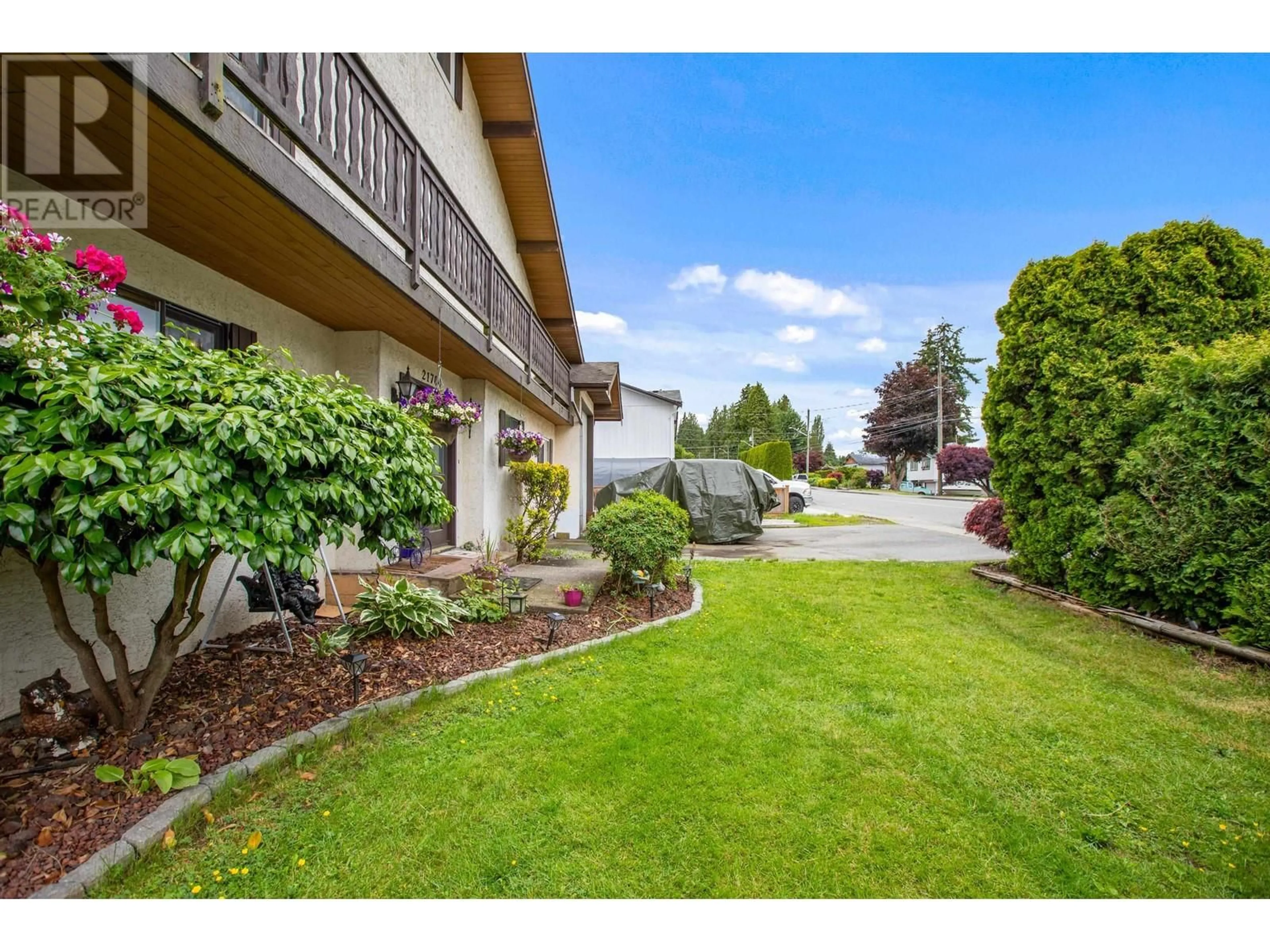 Patio, unknown for 21704 124 AVENUE, Maple Ridge British Columbia V2X4H7