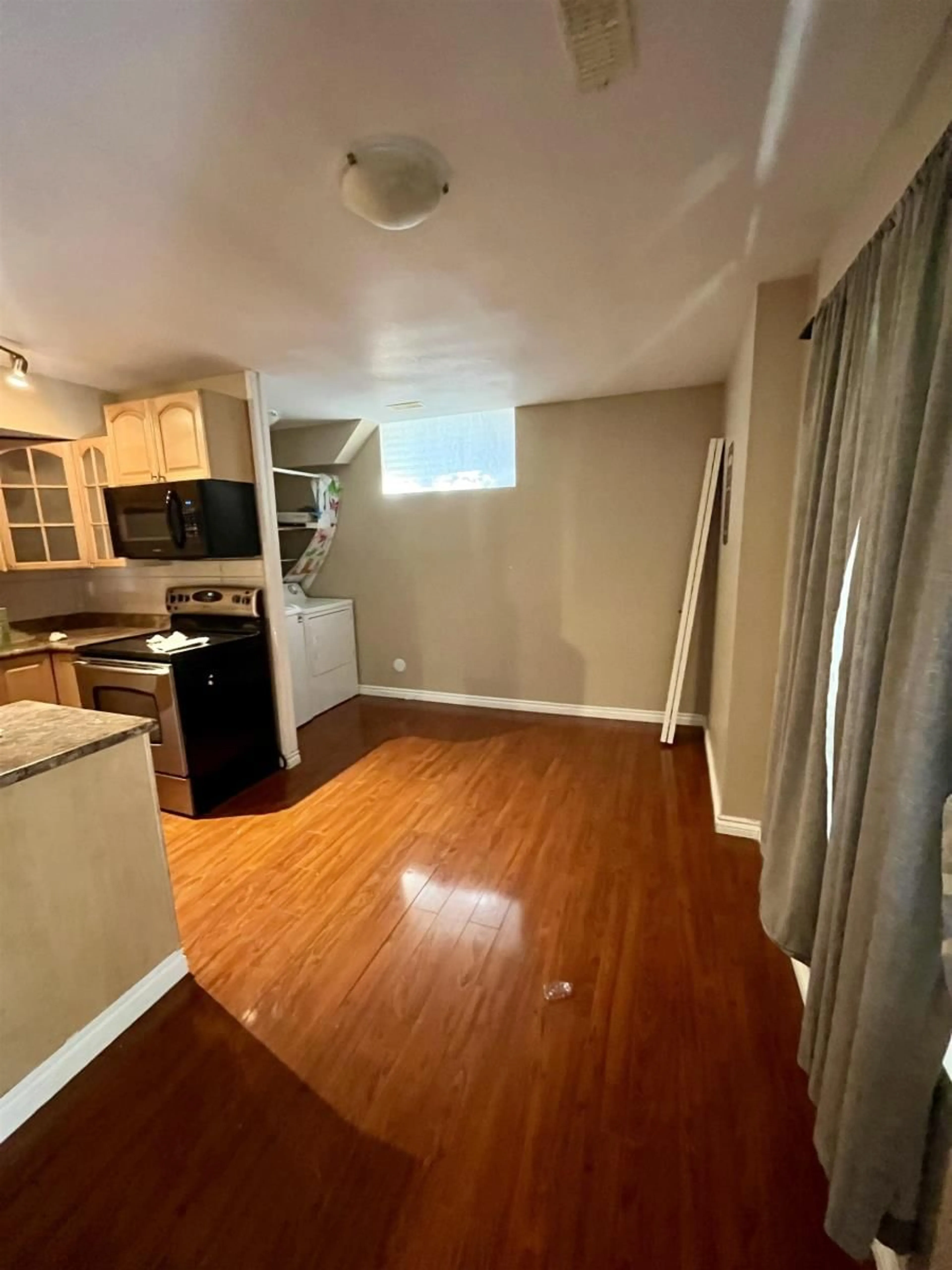 A pic of a room, wood floors for 45800 SAFFLOWER CRESCENT, Chilliwack British Columbia V2R0H6