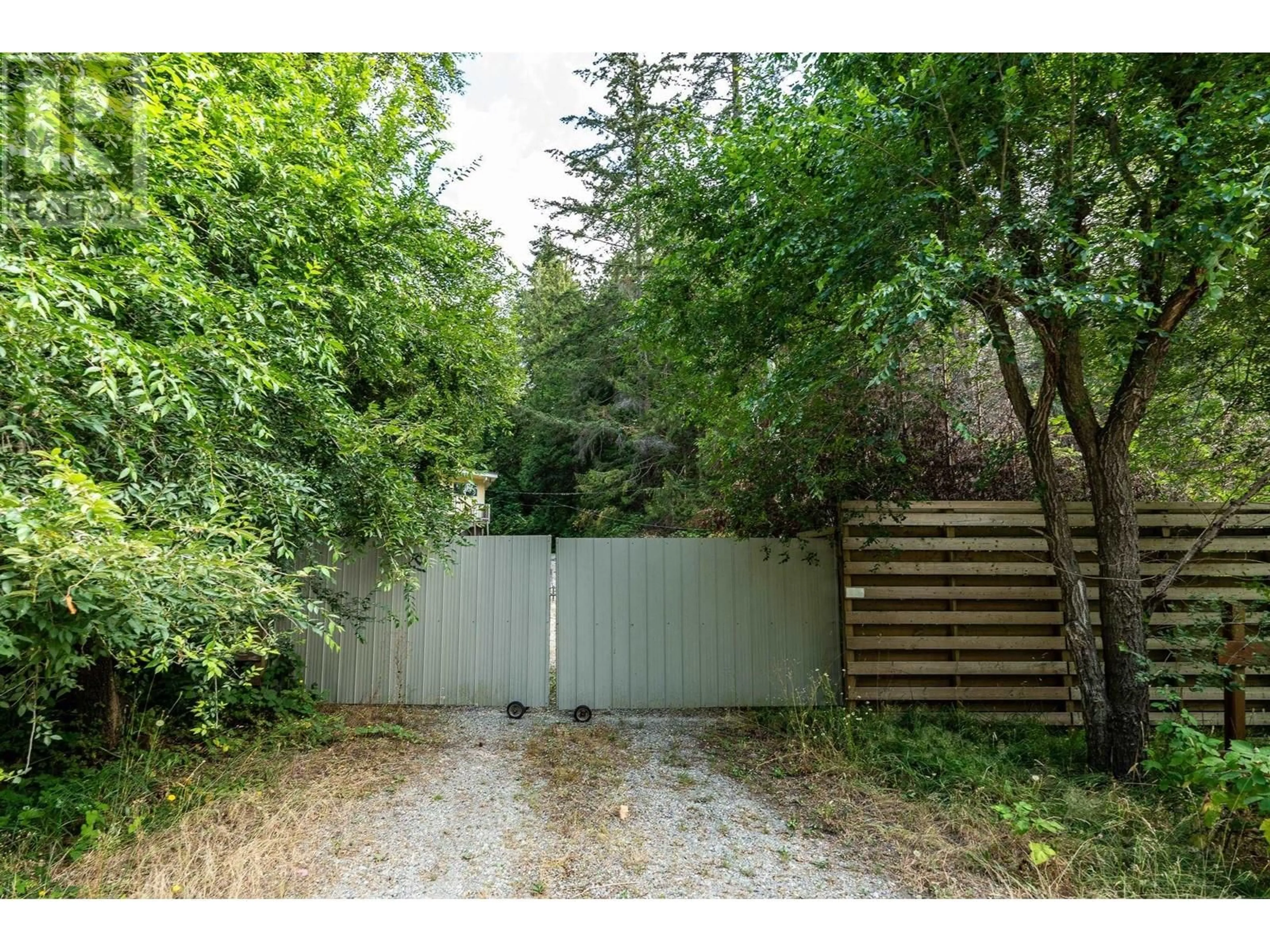 Shed for 6960 SUNSHINE COAST HIGHWAY, Sechelt British Columbia V7Z0N2