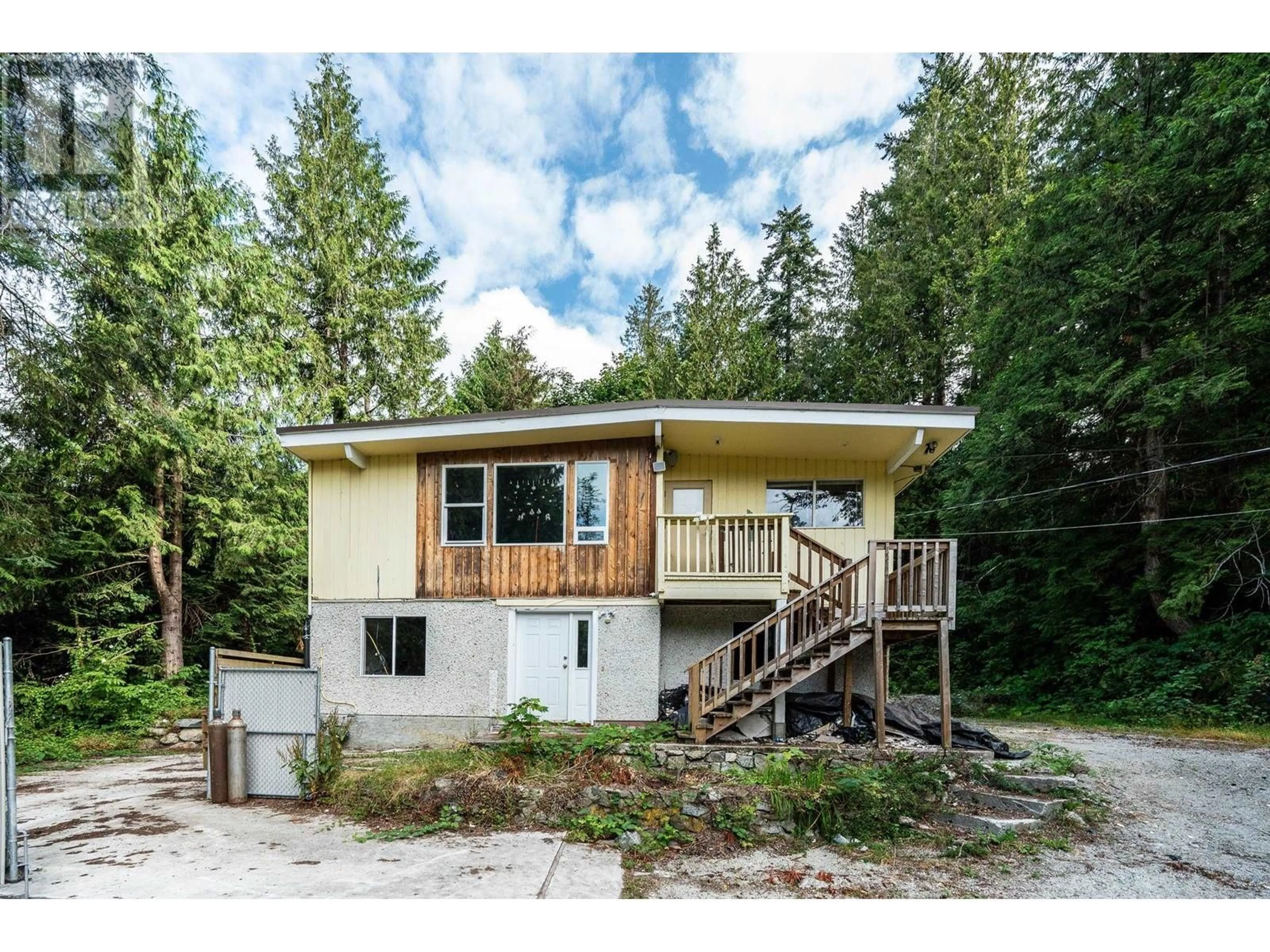 Frontside or backside of a home, cottage for 6960 SUNSHINE COAST HIGHWAY, Sechelt British Columbia V7Z0N2