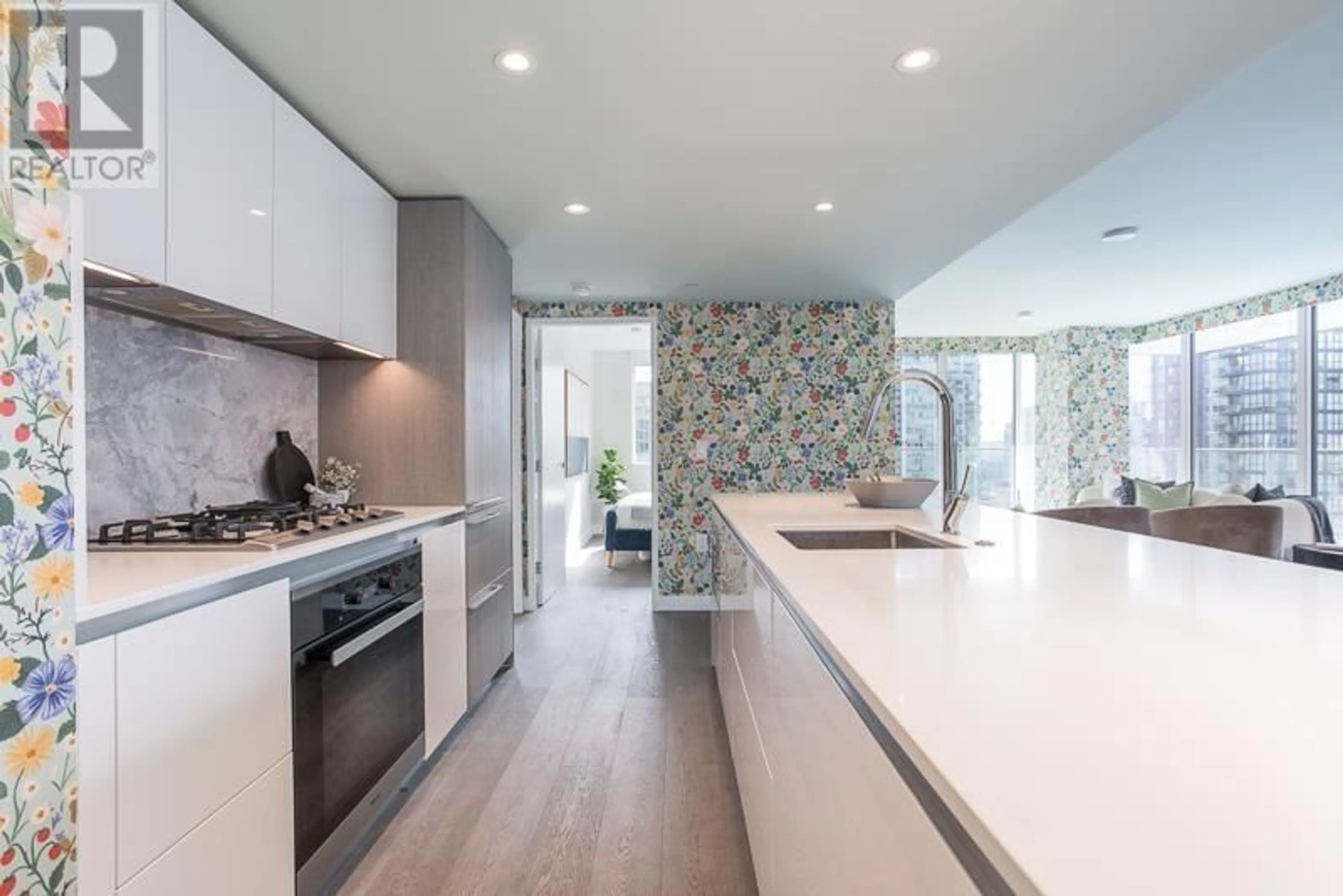 Contemporary kitchen, wood floors, cottage for 1909 1111 RICHARDS STREET, Vancouver British Columbia V6B0S3