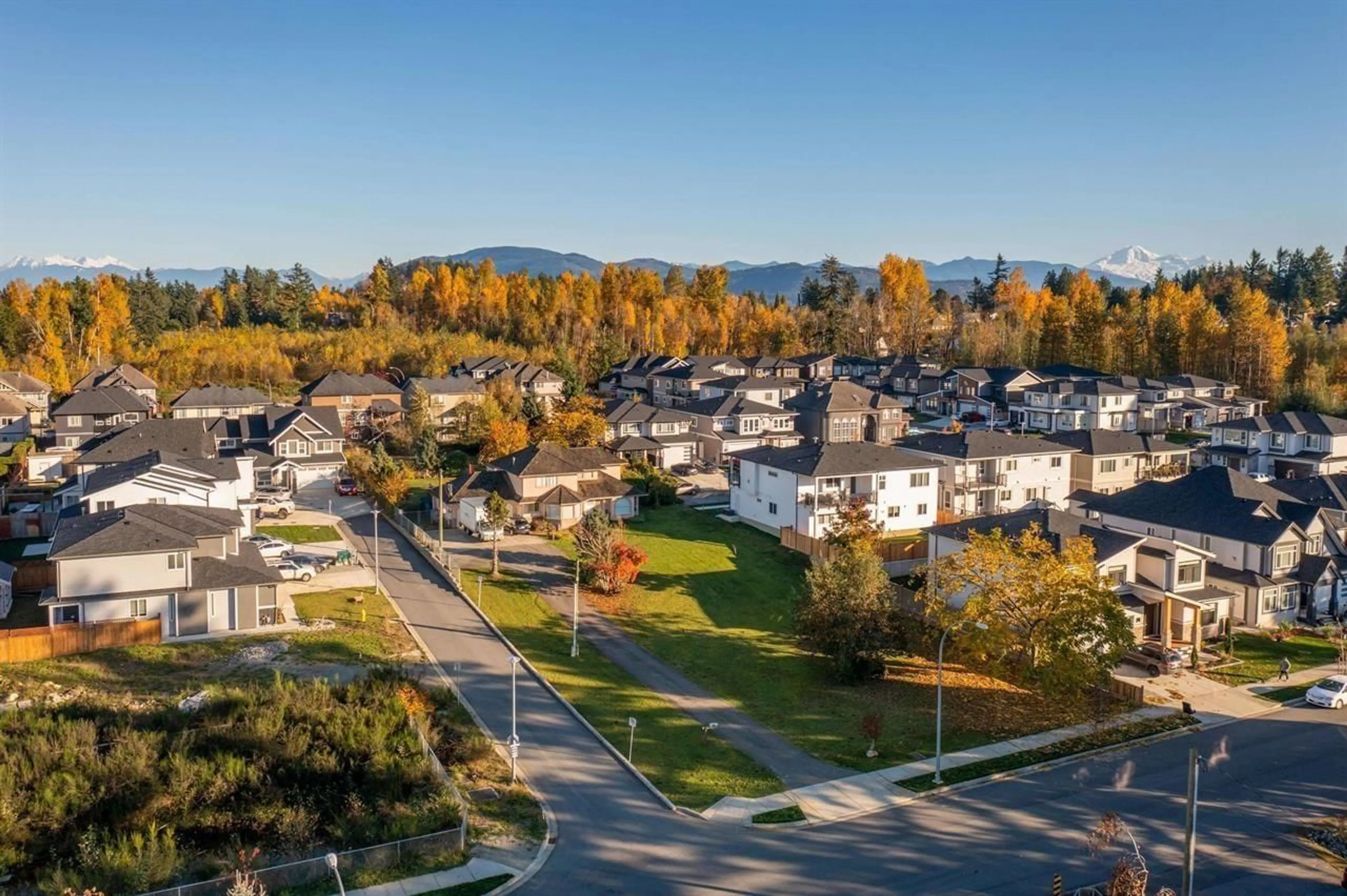 A pic from exterior of the house or condo, the street view for 8566 NOTTMAN STREET, Mission British Columbia V2V3W4