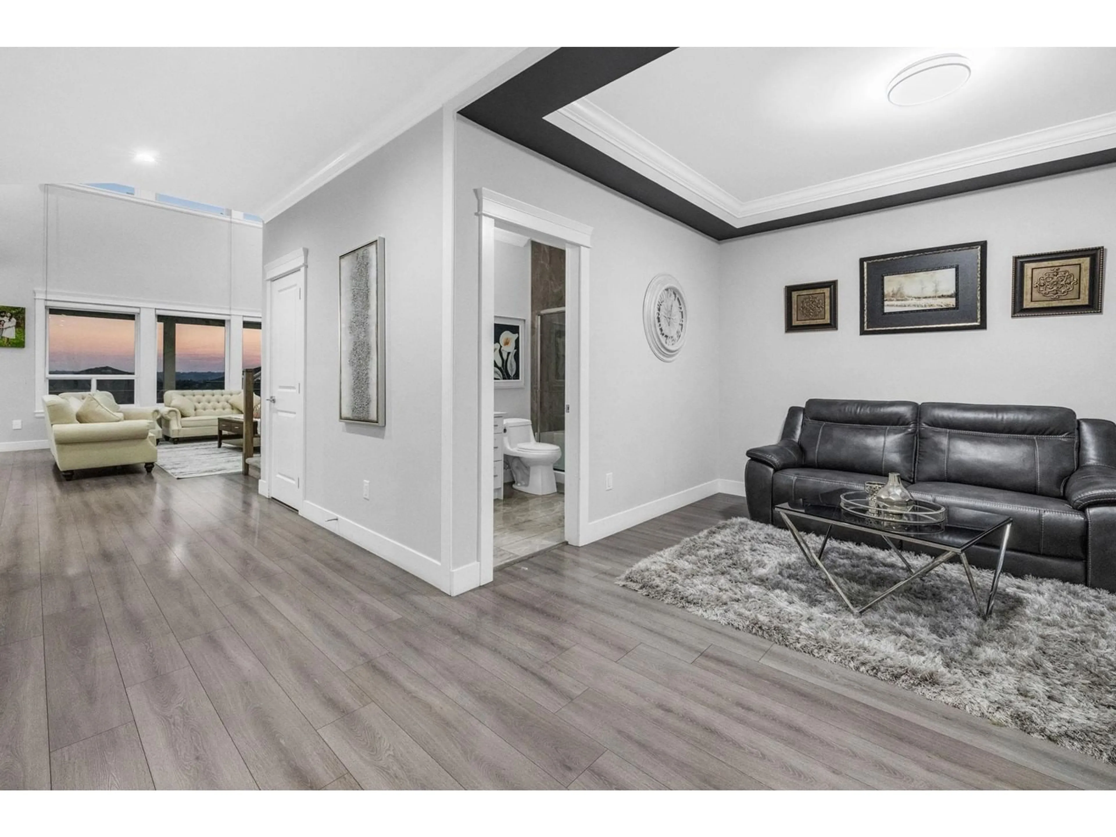 Indoor entryway, wood floors for 16 4295 OLD CLAYBURN ROAD, Abbotsford British Columbia V3G0G4