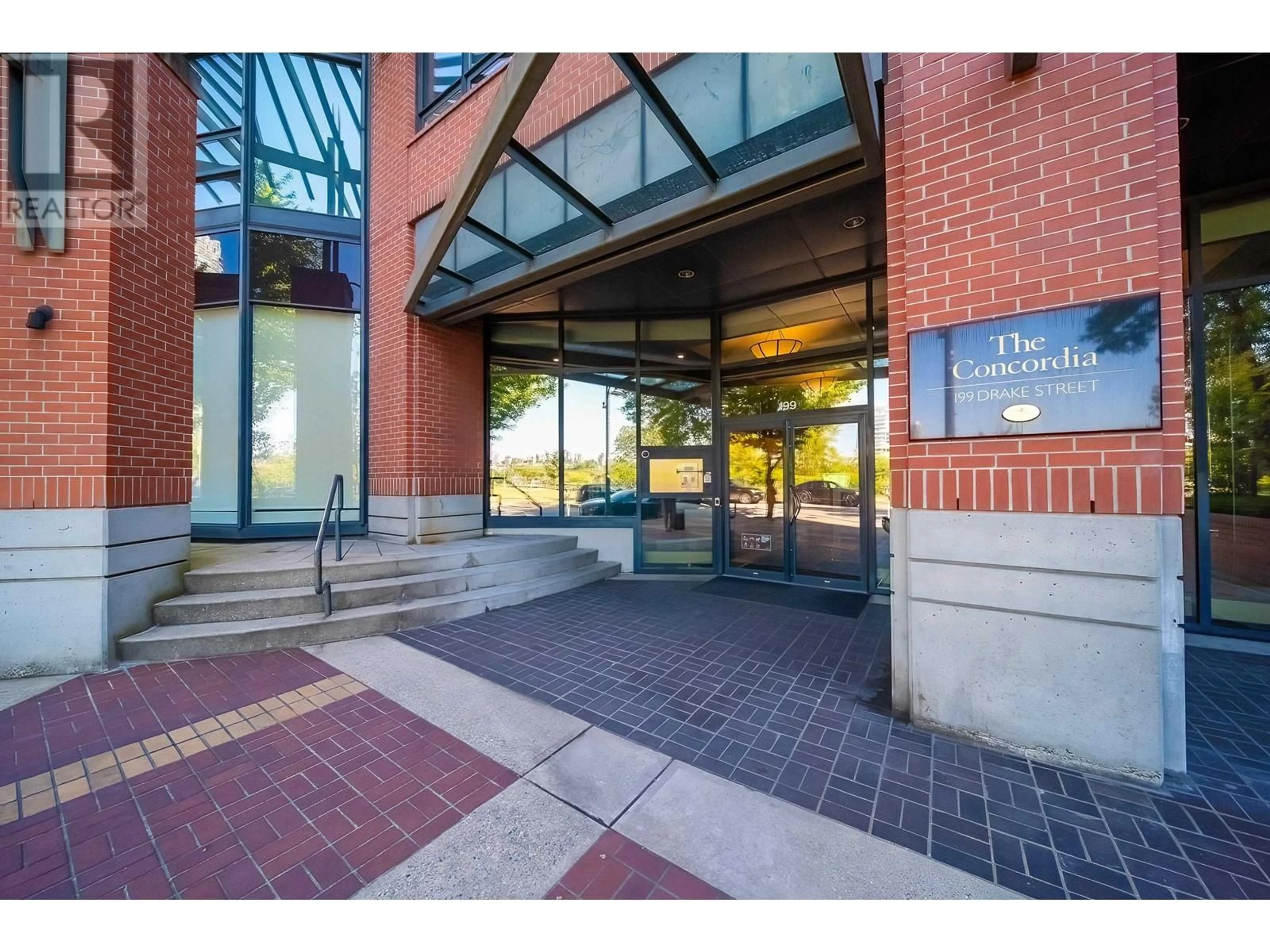 Indoor foyer for 10B 199 DRAKE STREET, Vancouver British Columbia V6Z2T9