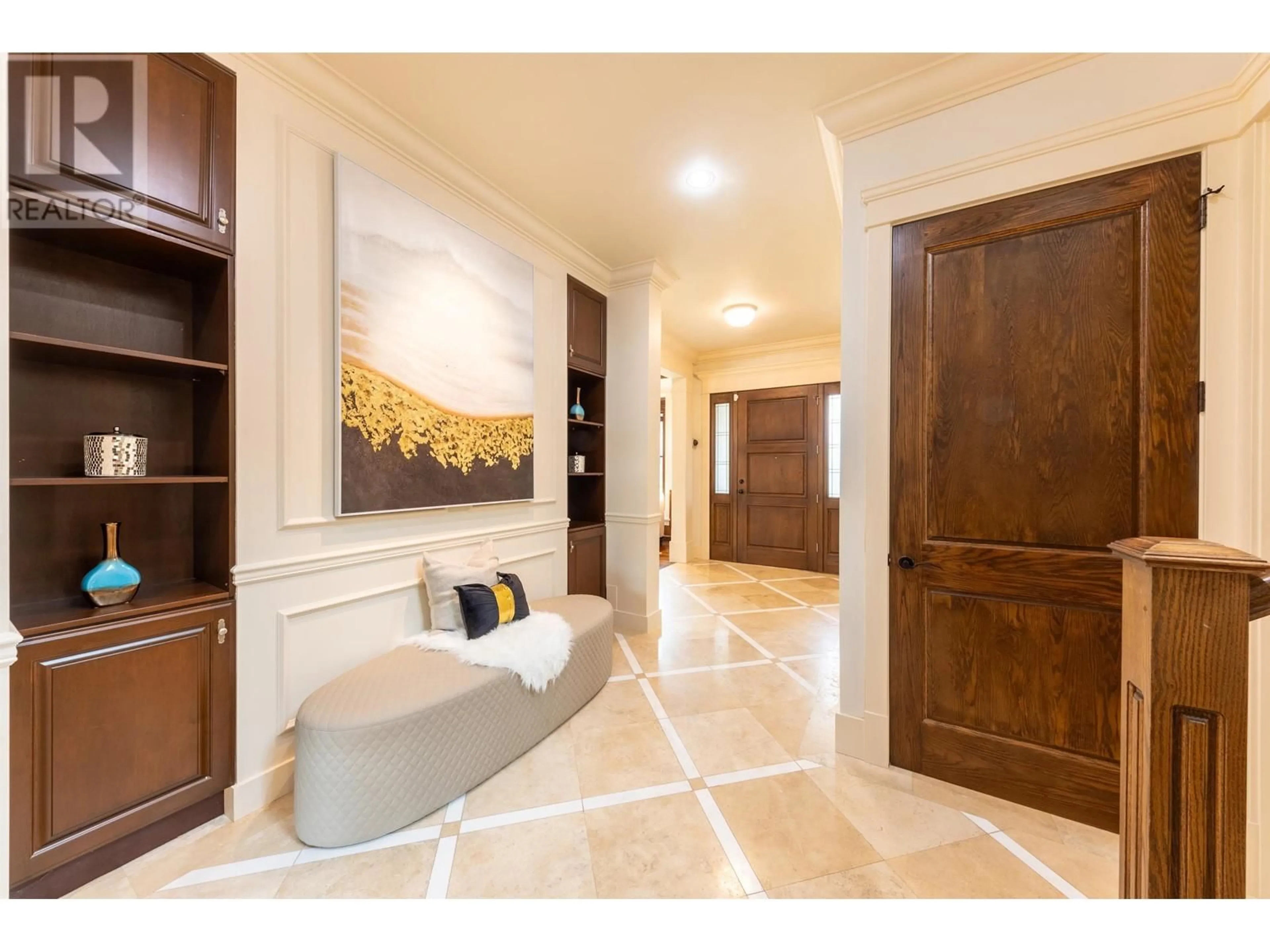 Indoor entryway for 3617 35TH AVENUE, Vancouver British Columbia V6N2N6