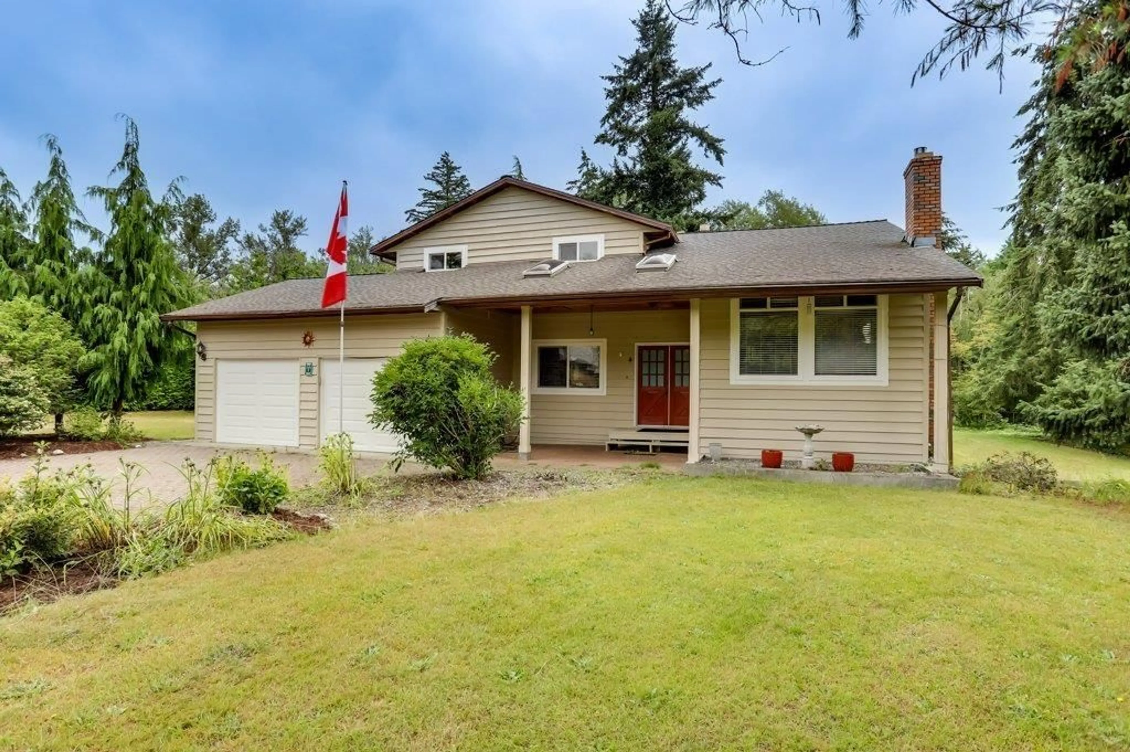 Frontside or backside of a home, cottage for 2082 174 STREET, Surrey British Columbia V3Z9Z8