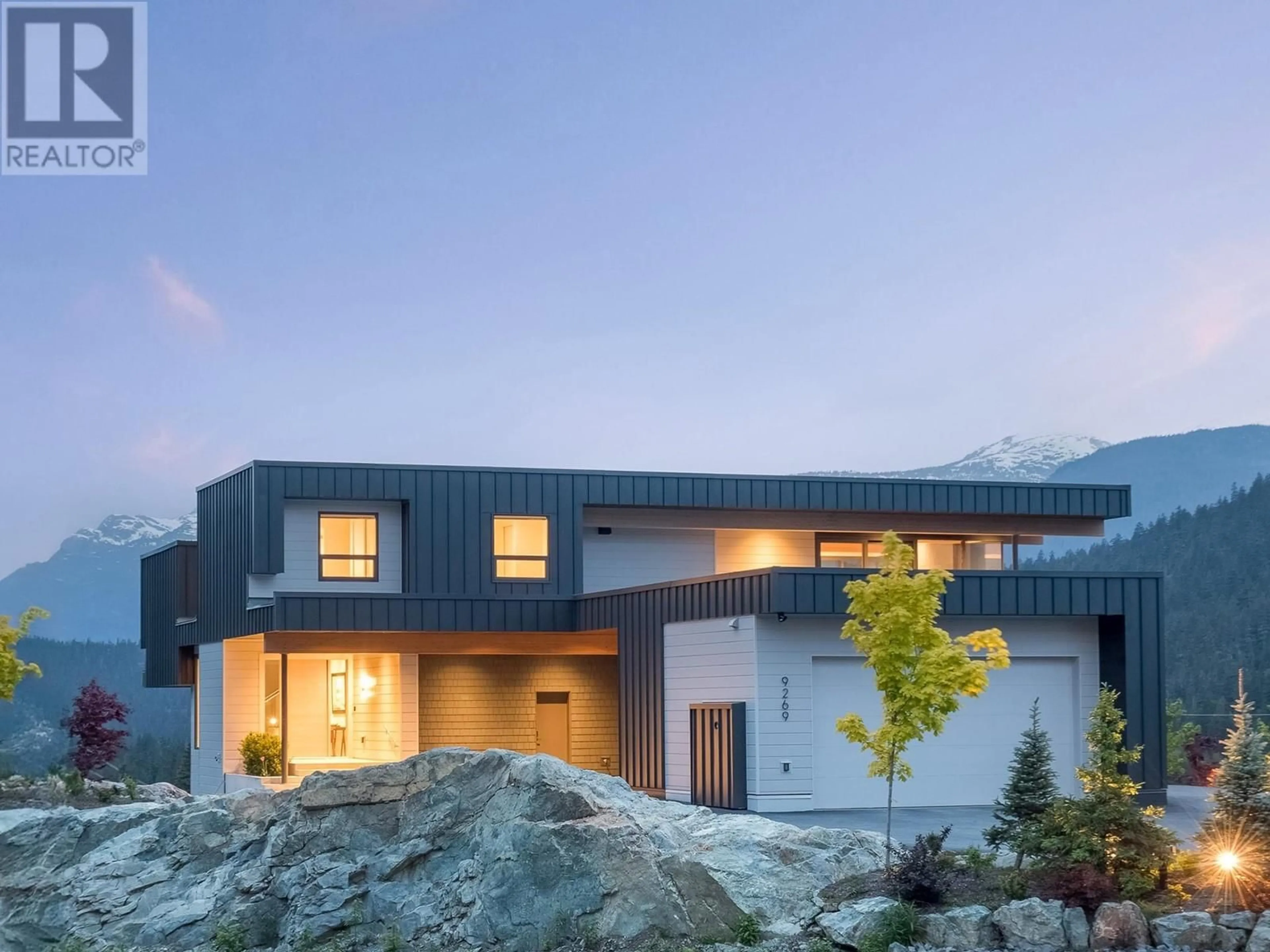 Frontside or backside of a home, mountain for 9269 WEDGEMOUNT PLATEAU DRIVE, Whistler British Columbia V8E1M1