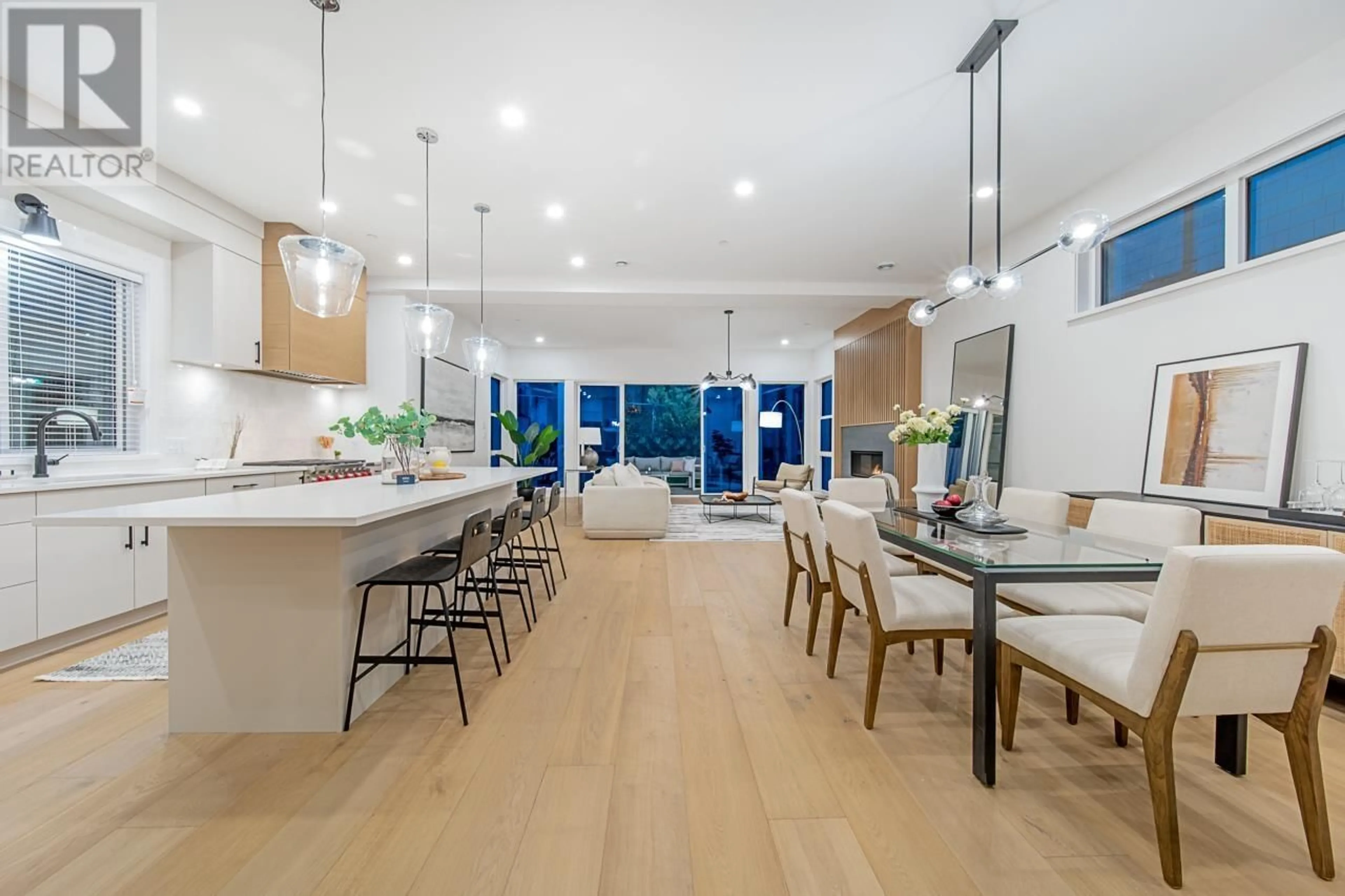 Open concept kitchen, wood/laminate floor for 23C GLENMORE DRIVE, West Vancouver British Columbia V7S1A5