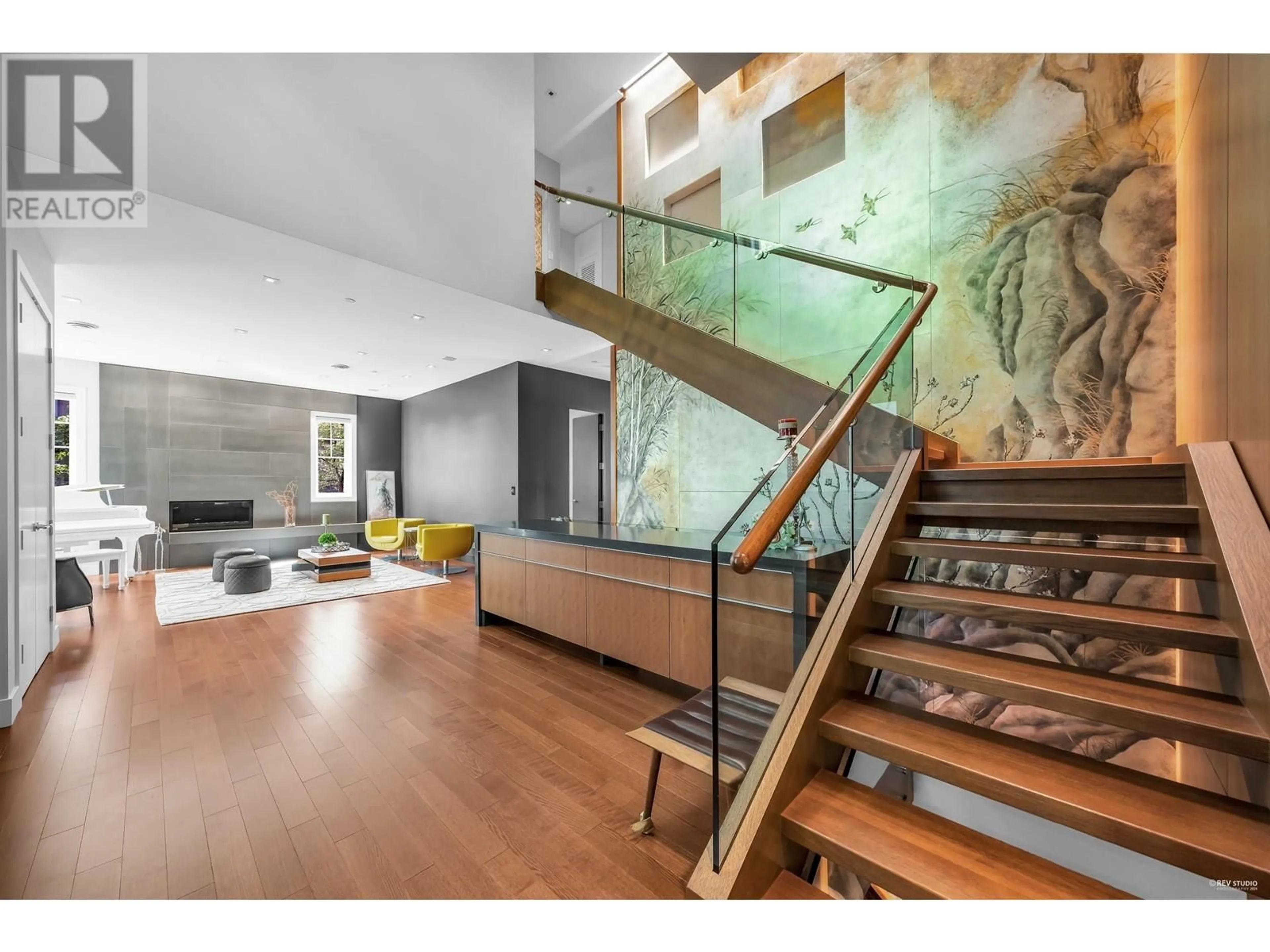 Indoor foyer for 5961 CHURCHILL STREET, Vancouver British Columbia V6M3H4