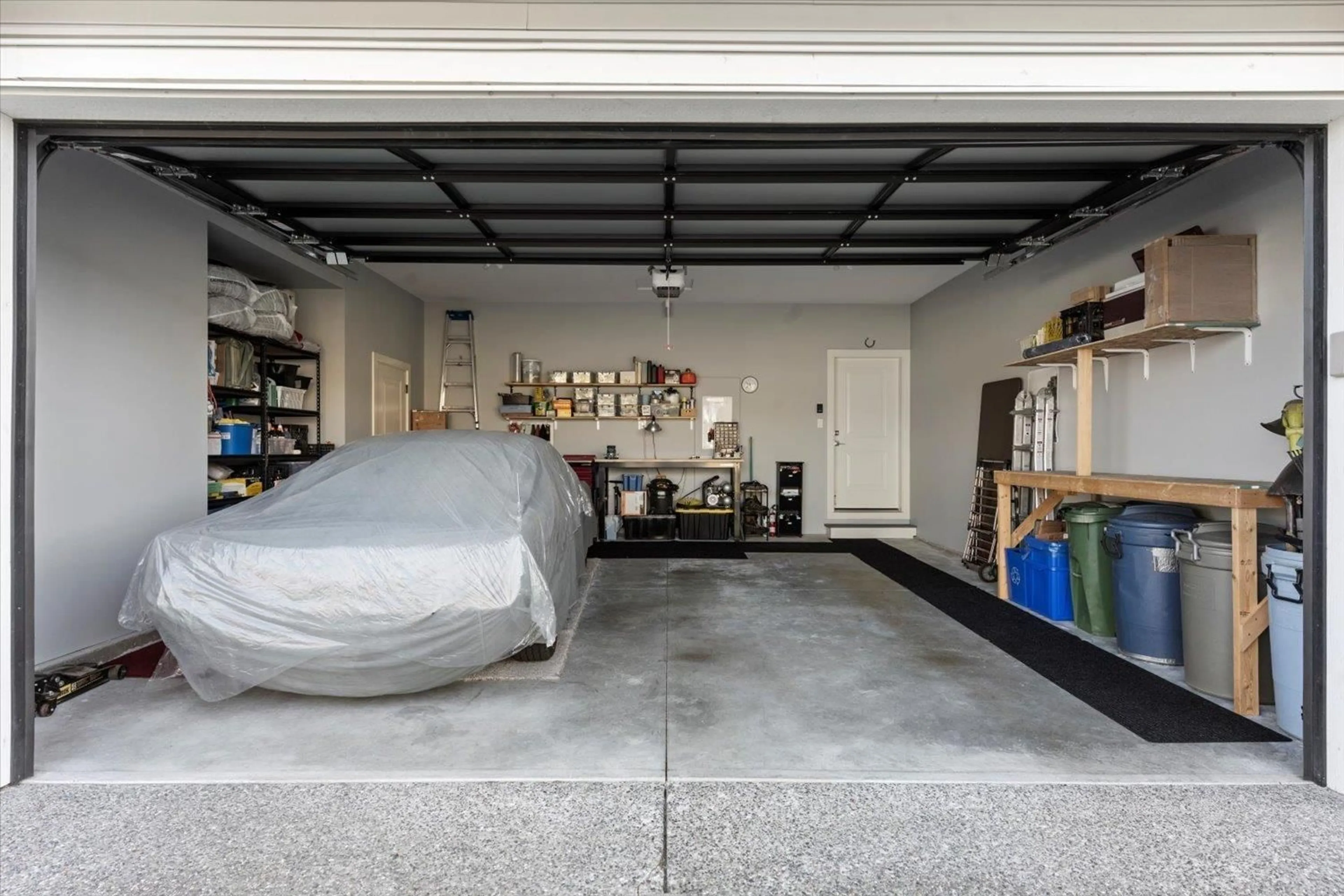 Indoor garage, cement floor for 66 46213 HAKWELES ROAD, Chilliwack British Columbia V4Z0C6