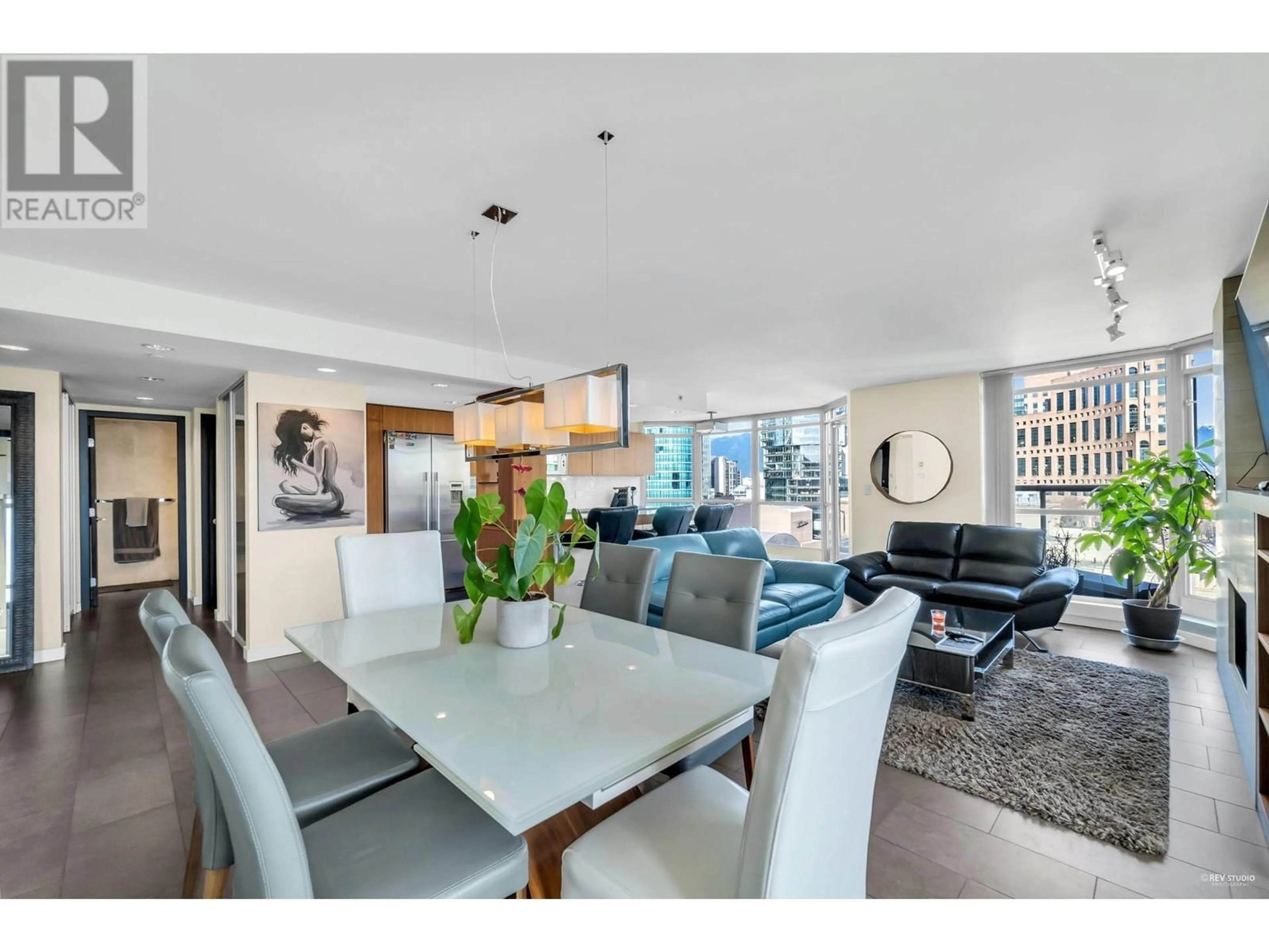 Dining room, wood floors for 2201 867 HAMILTON STREET, Vancouver British Columbia V6B6B7