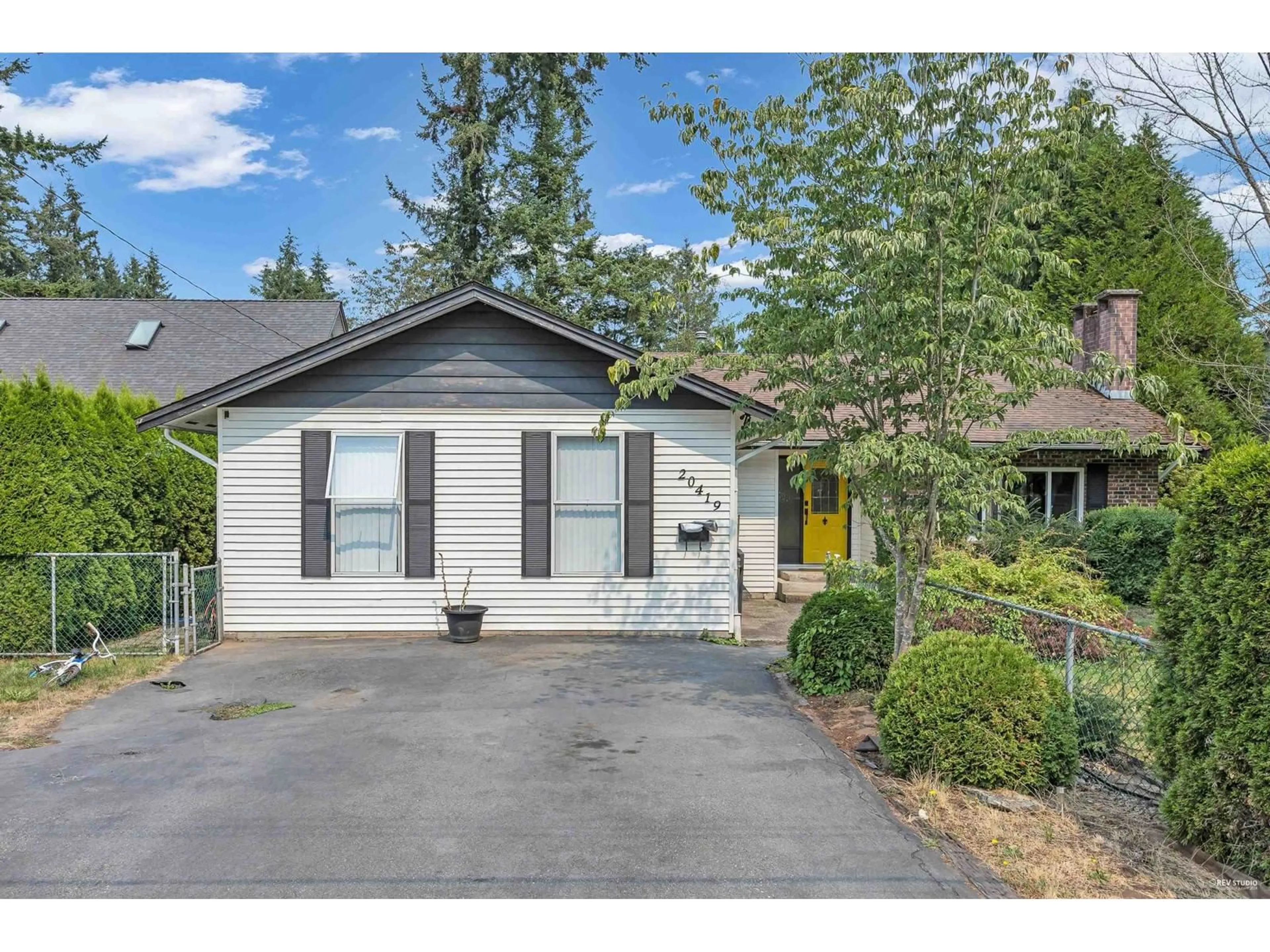 Frontside or backside of a home for 20419 40B AVENUE, Langley British Columbia V3A5M4