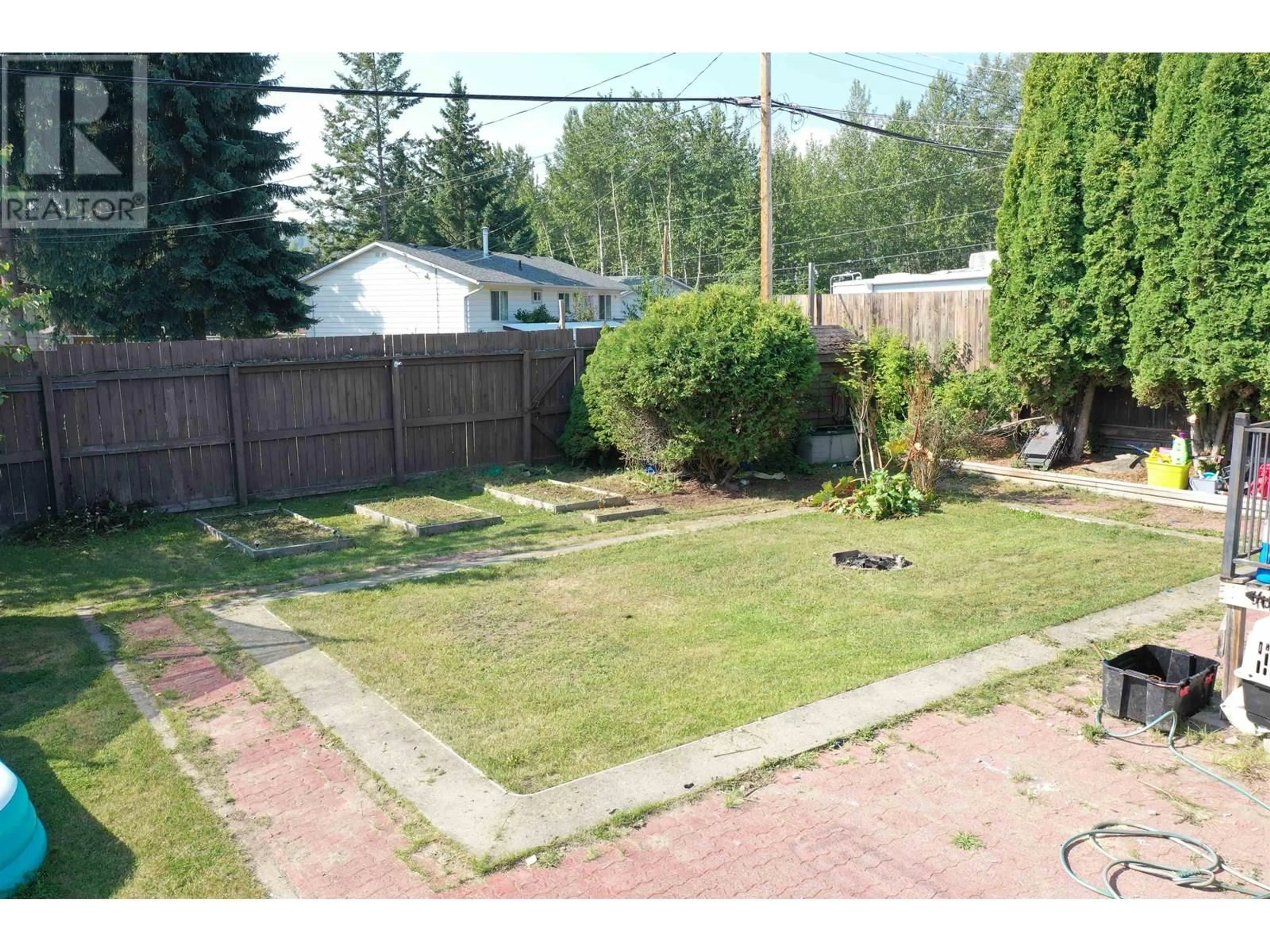 Patio, street for 1394 LEWIS DRIVE, Quesnel British Columbia V2J1K8