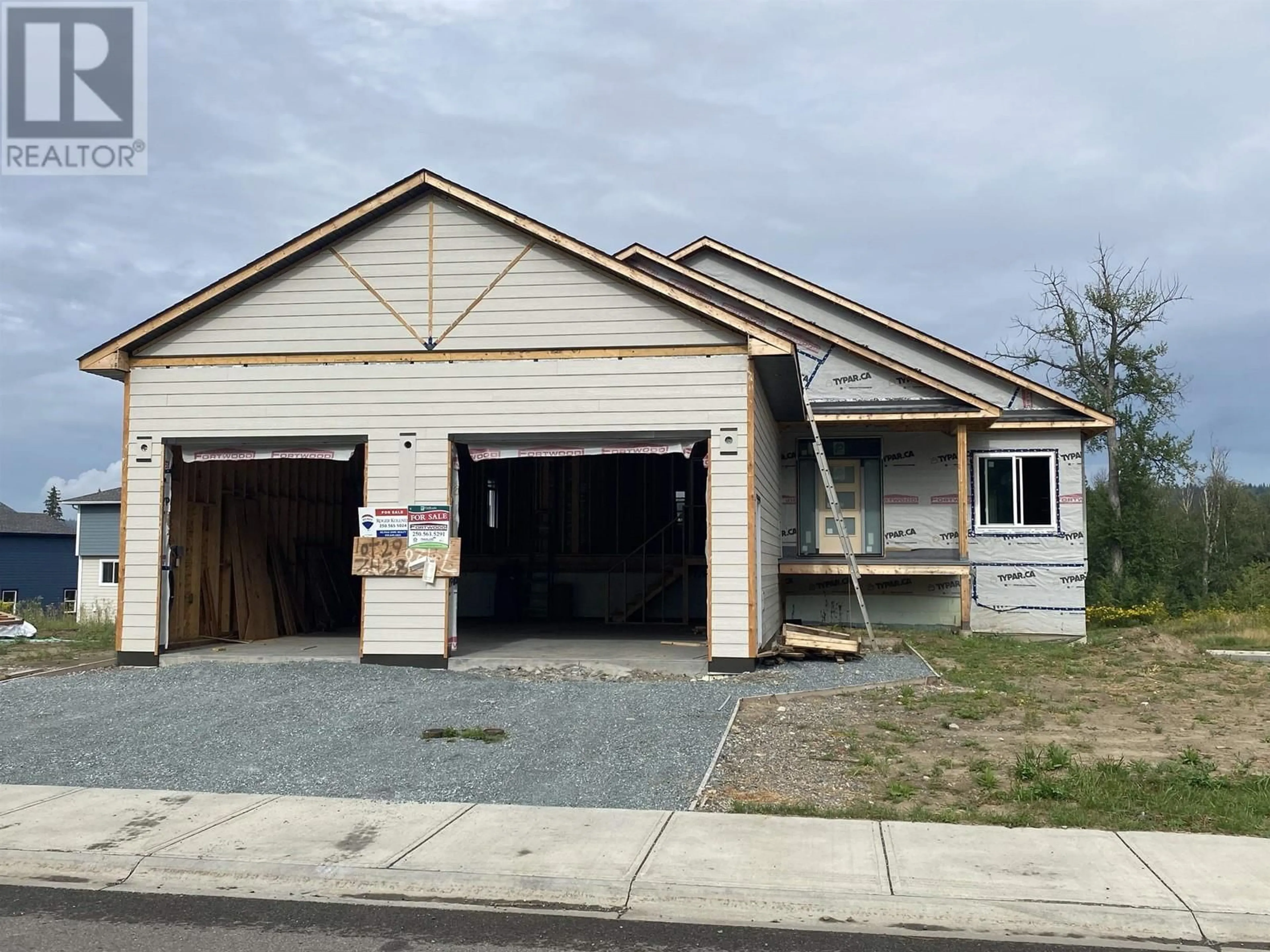 Frontside or backside of a home, the street view for 7428 FOXRIDGE AVENUE, Prince George British Columbia V2N0H2