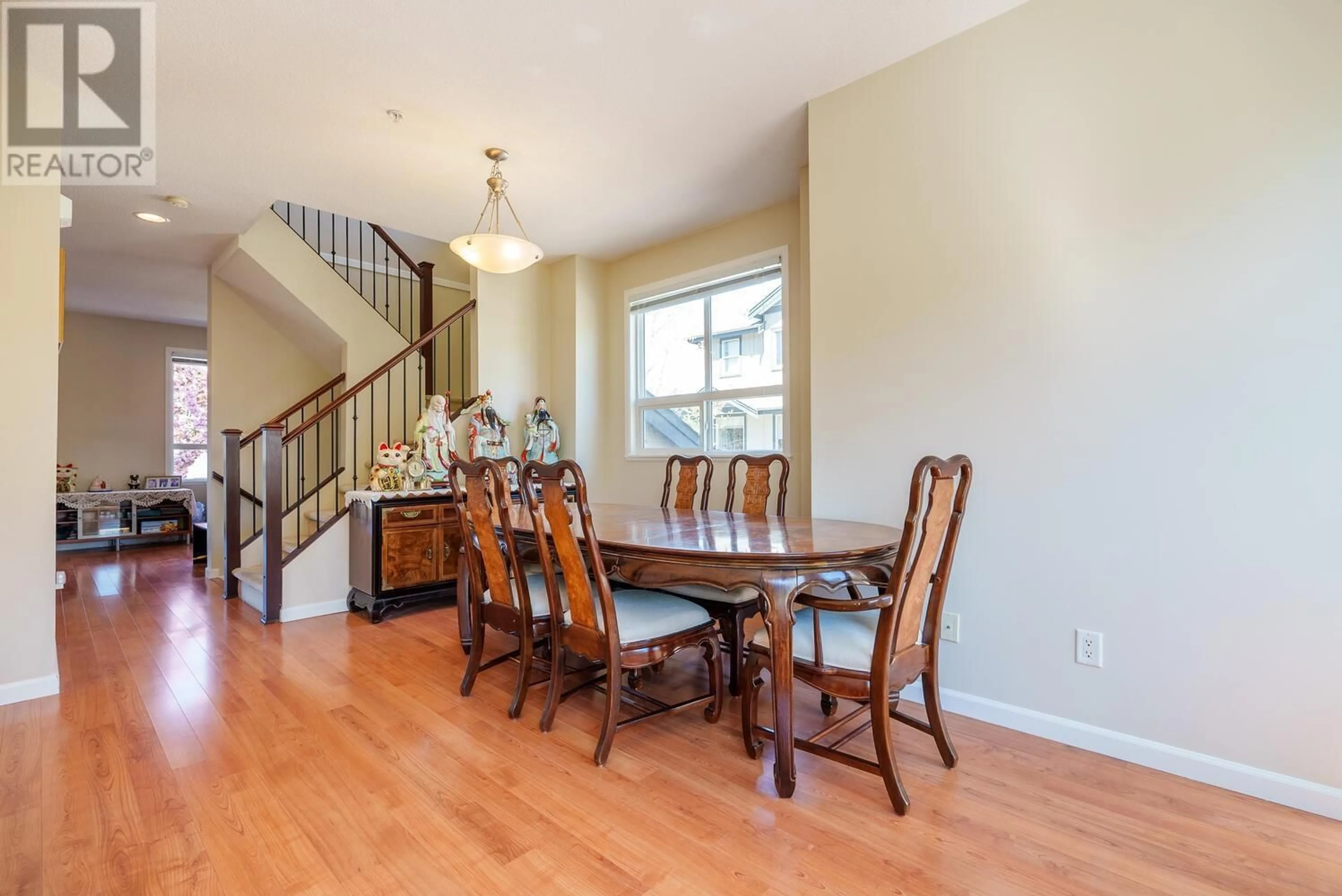 Dining room, wood/laminate floor for 19 - 3127 SKEENA STREET, Port Coquitlam British Columbia V3B8G5