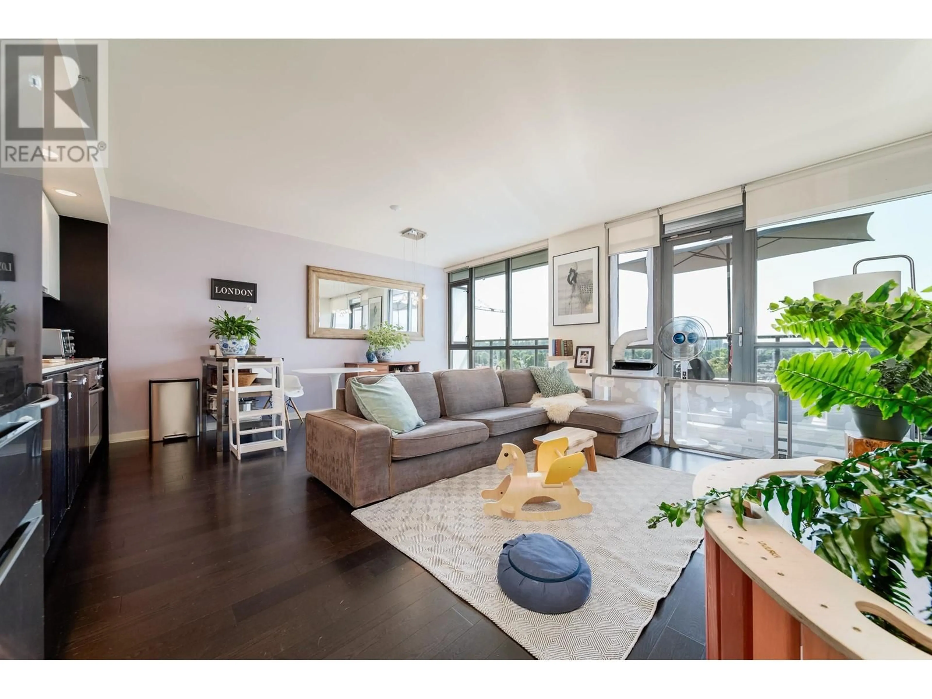 Living room, wood floors for PH 1001 2851 HEATHER STREET, Vancouver British Columbia V5Z0A2