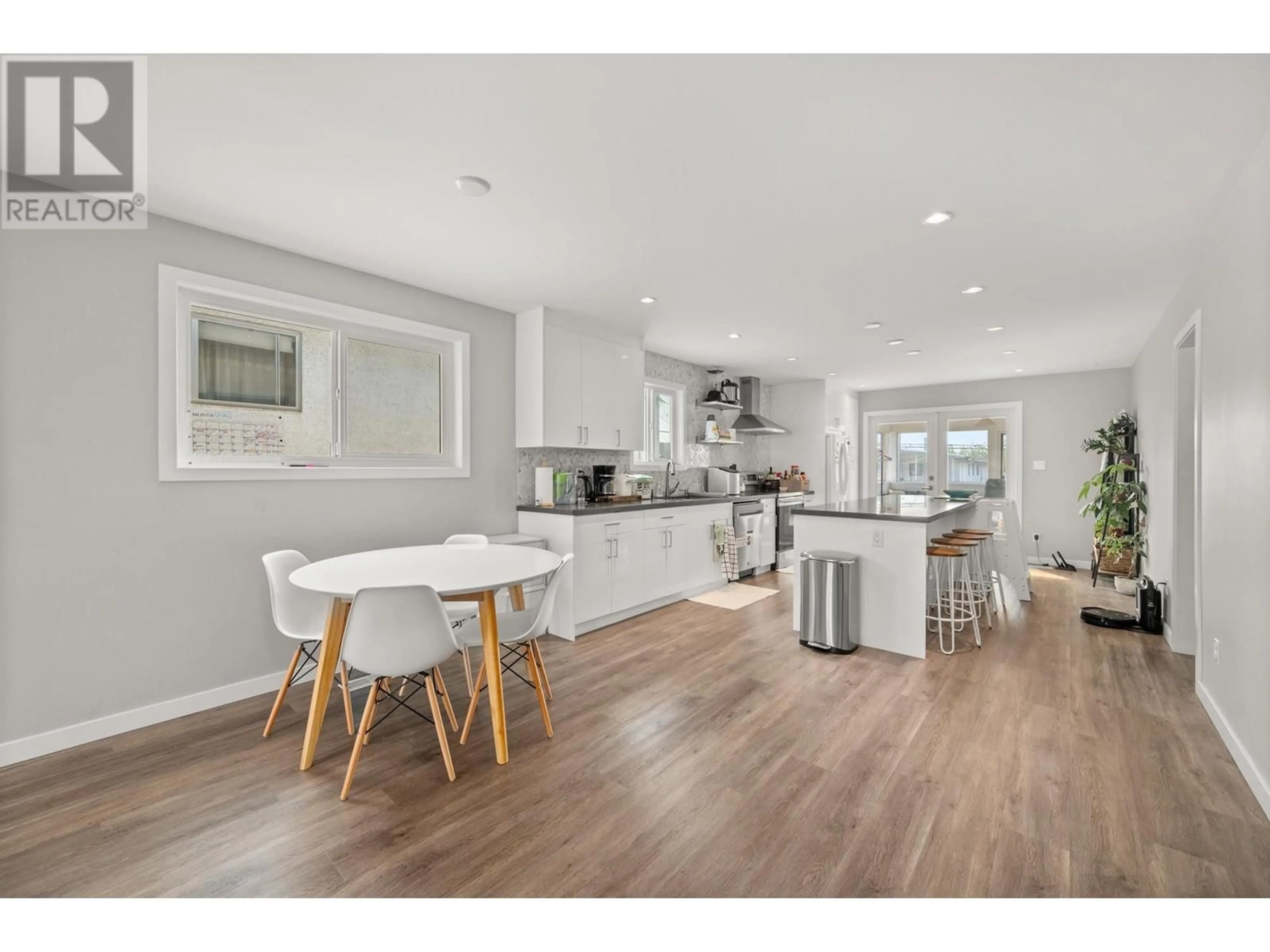 Open concept kitchen, unknown for 3160 E 6TH AVENUE, Vancouver British Columbia V5M1S5