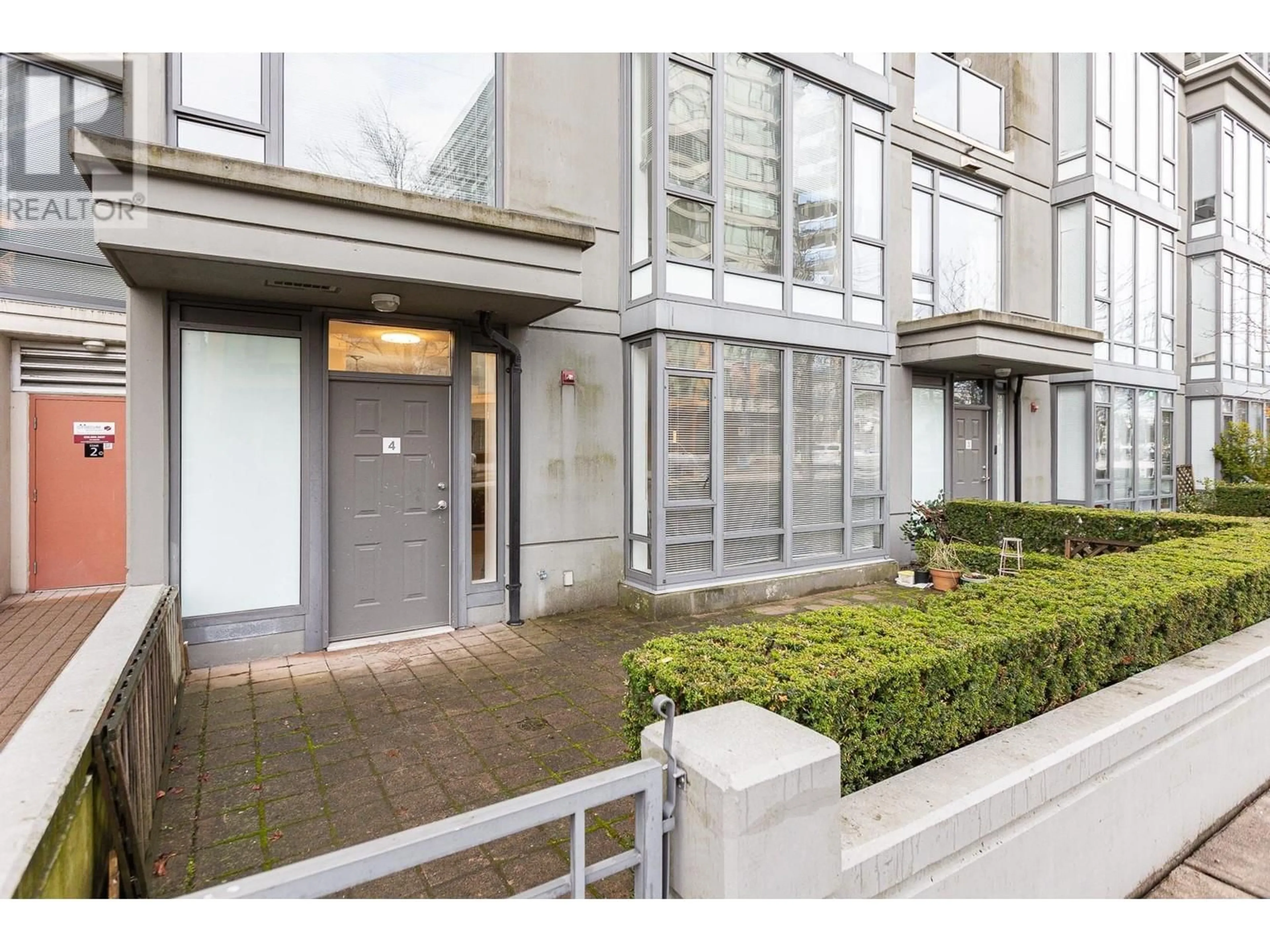 Unknown for 4 - 7360 ELMBRIDGE WAY, Richmond British Columbia V6X0A5