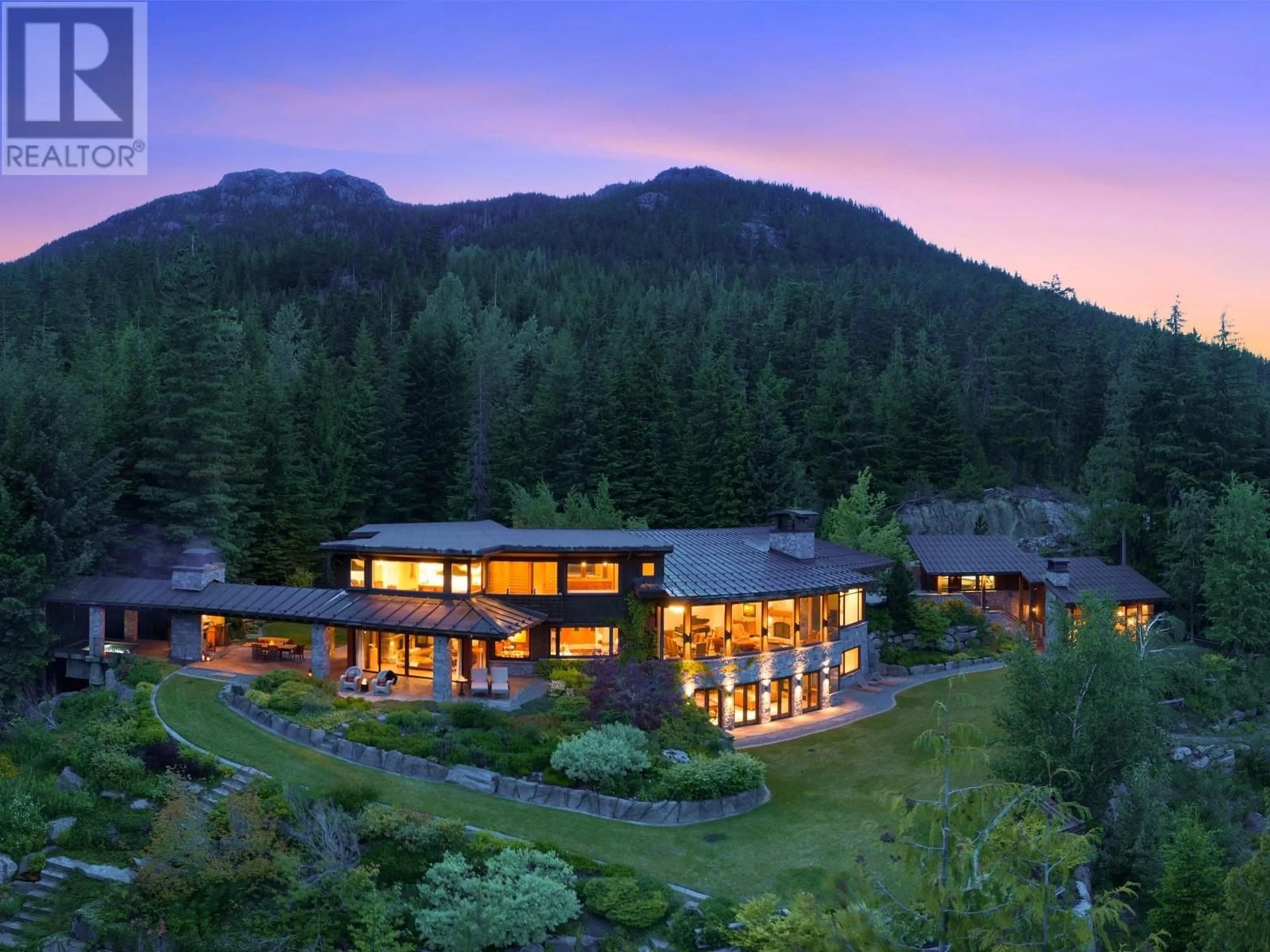 Outside view for 5476 STONEBRIDGE PLACE, Whistler British Columbia V8E0V9