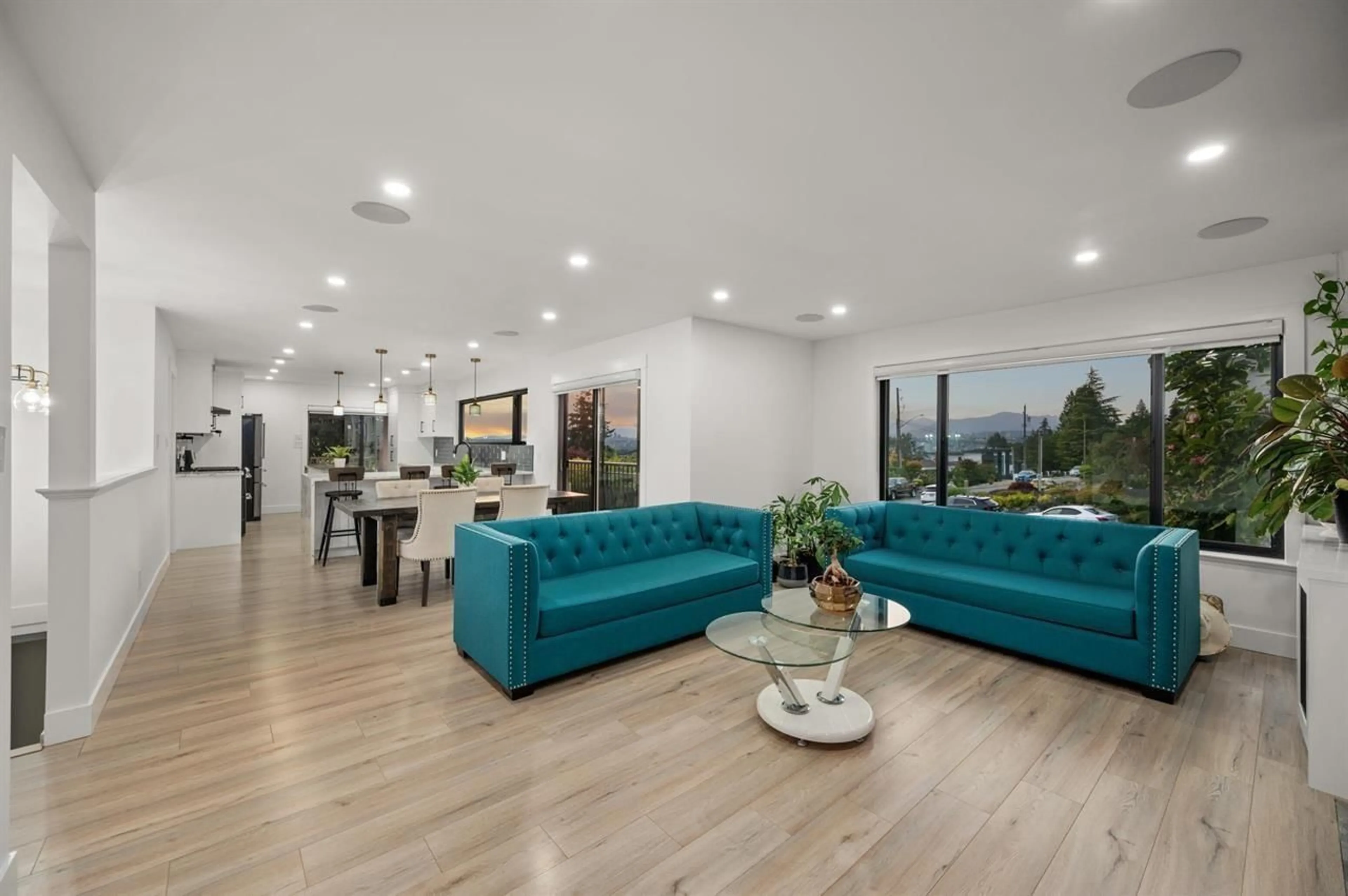 Living room, wood floors for 9204 BARNES ROAD, Delta British Columbia V4C4V1