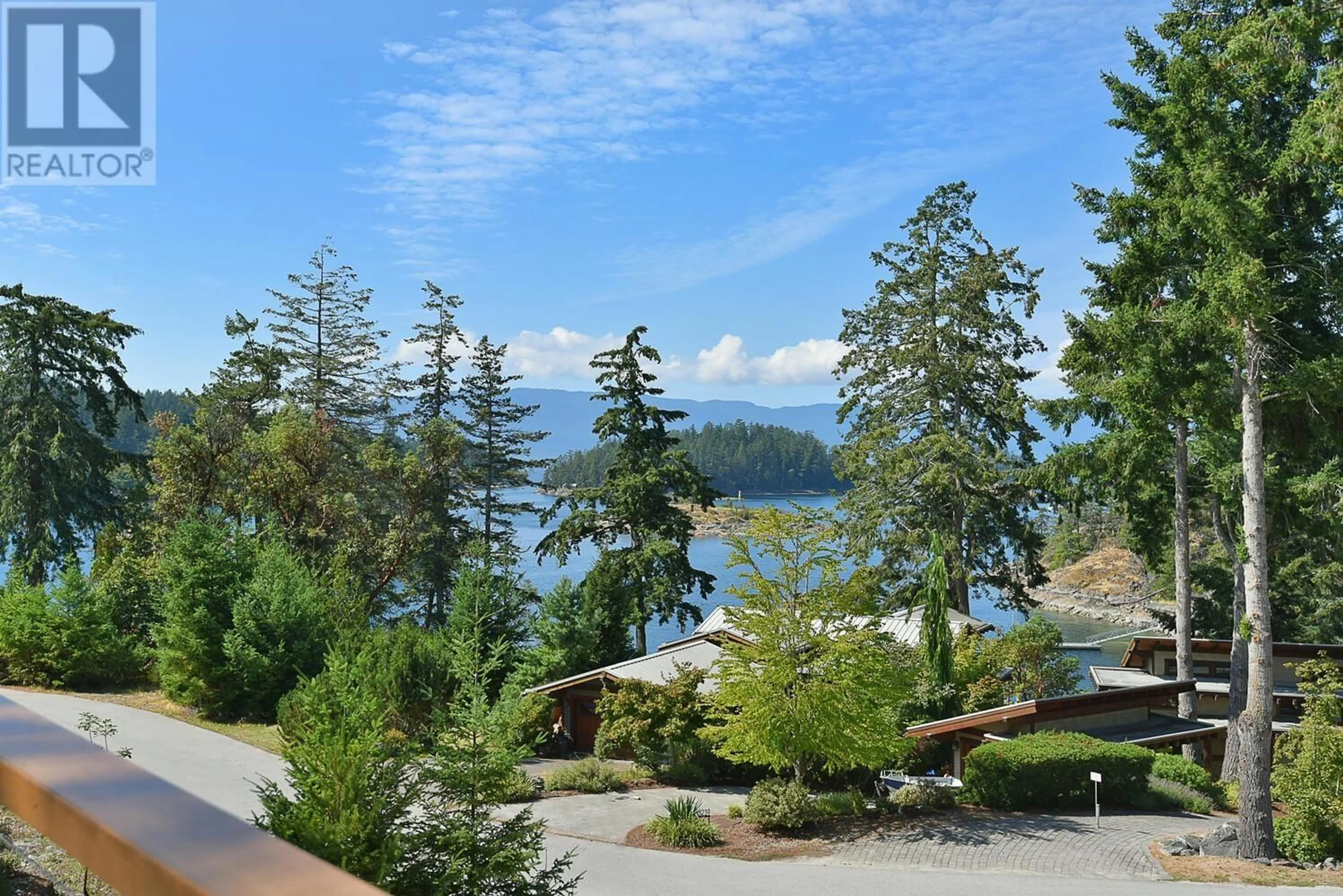 Patio, the view of lake or river for 13246 PINEHAVEN HEIGHTS, Garden Bay British Columbia V0N1S1