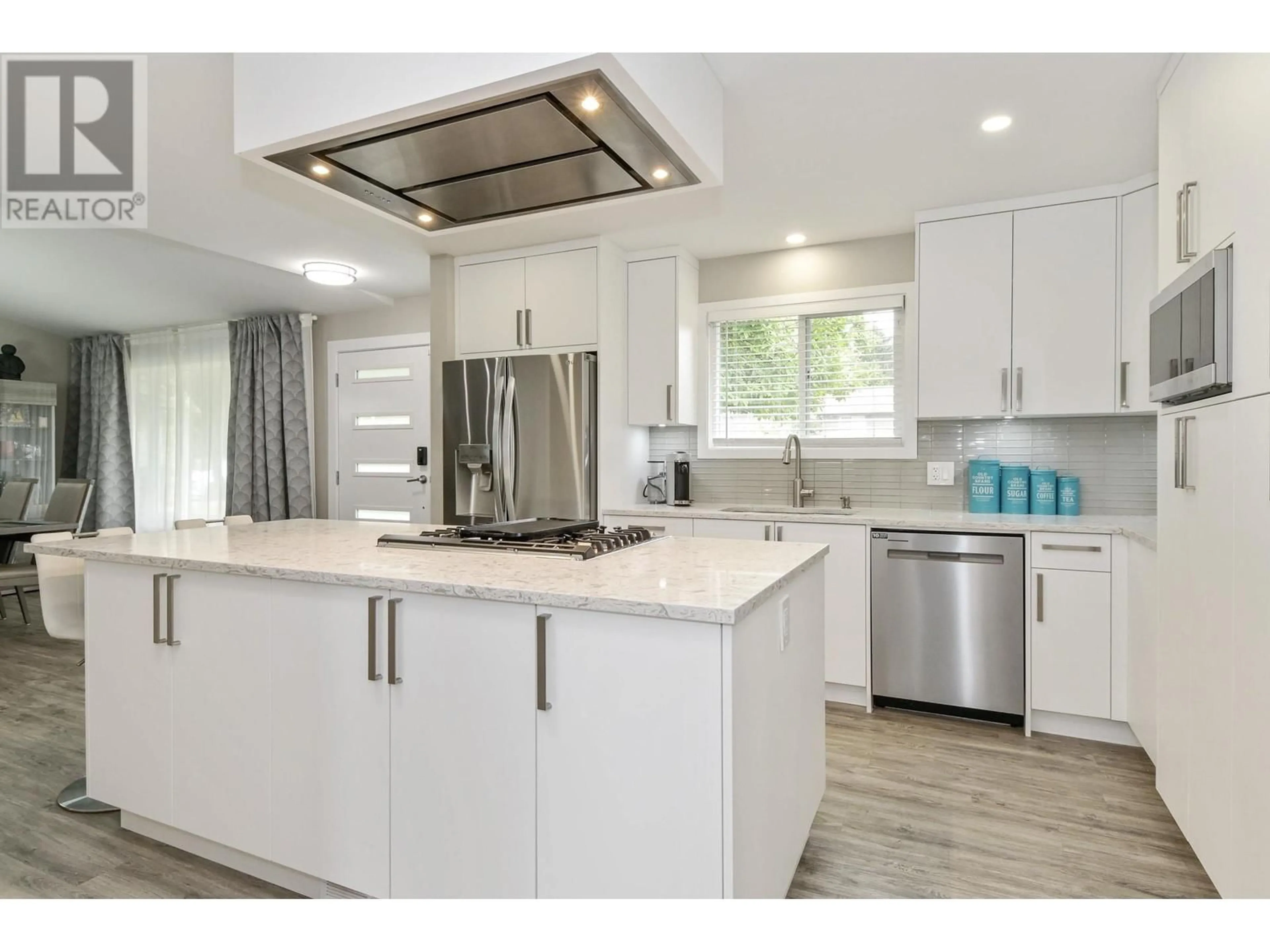 Open concept kitchen for 12146 DOVER STREET, Maple Ridge British Columbia V2X7X8