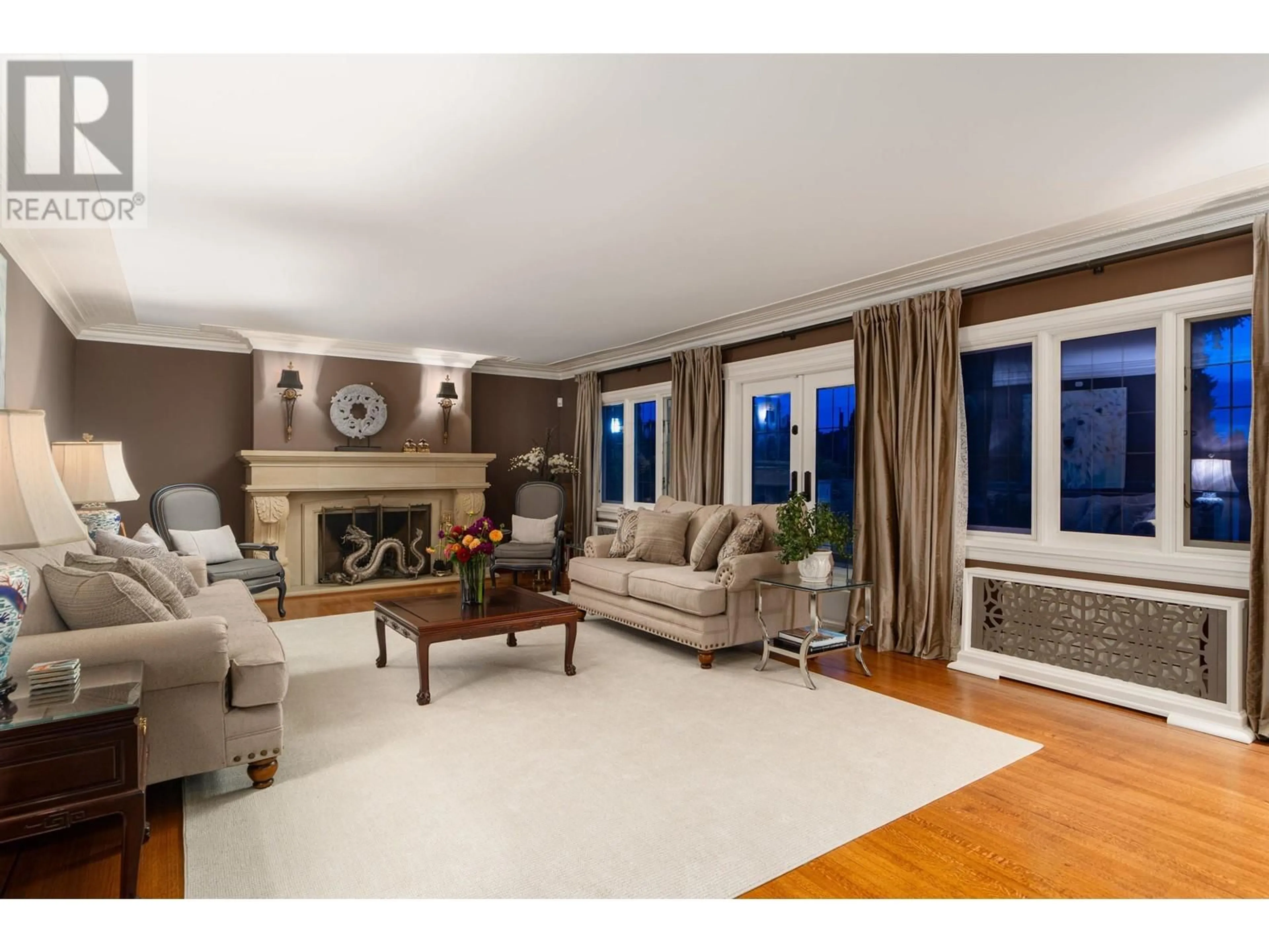 Living room, wood floors for 5189 CONNAUGHT DRIVE, Vancouver British Columbia V6M3G2