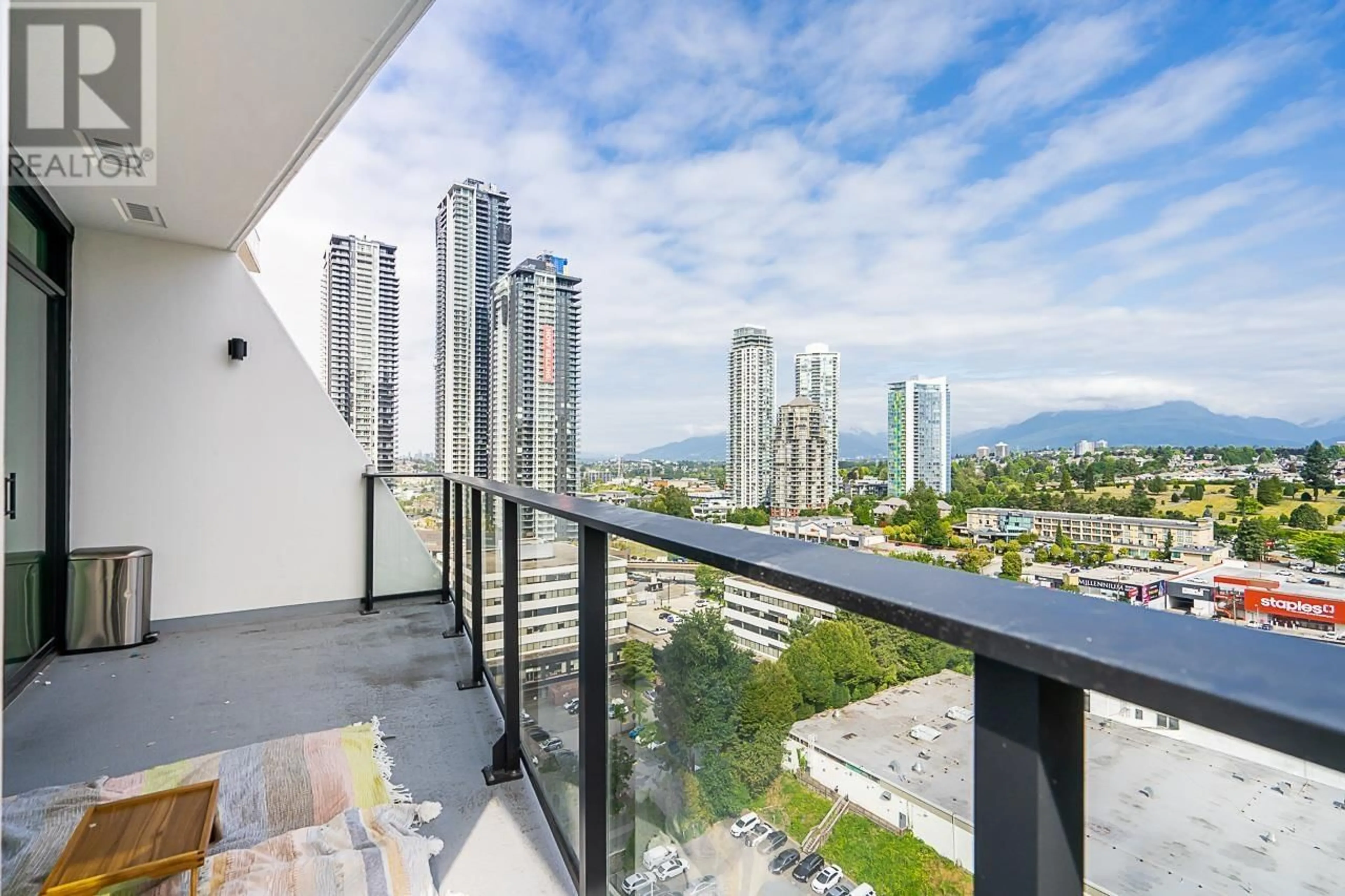 Balcony in the apartment, the view of city buildings for 1706 2181 MADISON AVENUE, Burnaby British Columbia V5C0N4