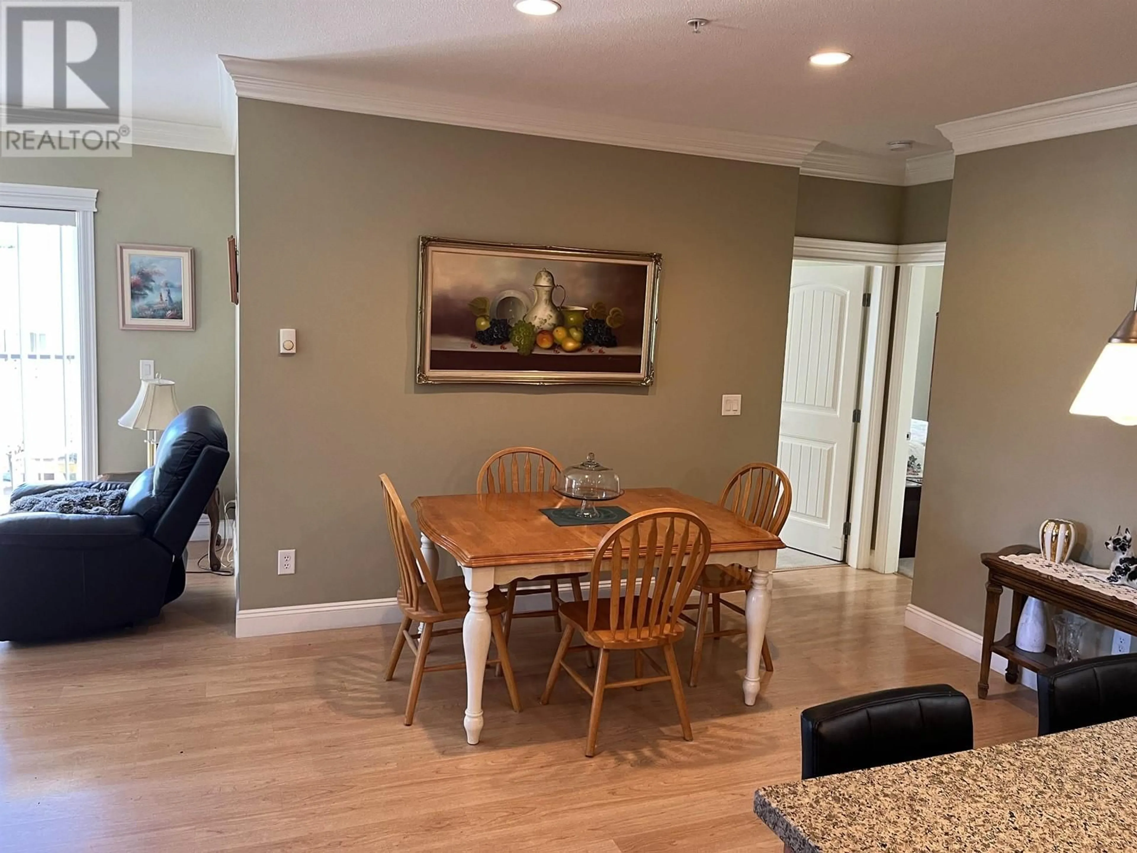 Dining room, wood floors, cottage for 204 22150 DEWDNEY TRUNK ROAD, Maple Ridge British Columbia V2X3H6