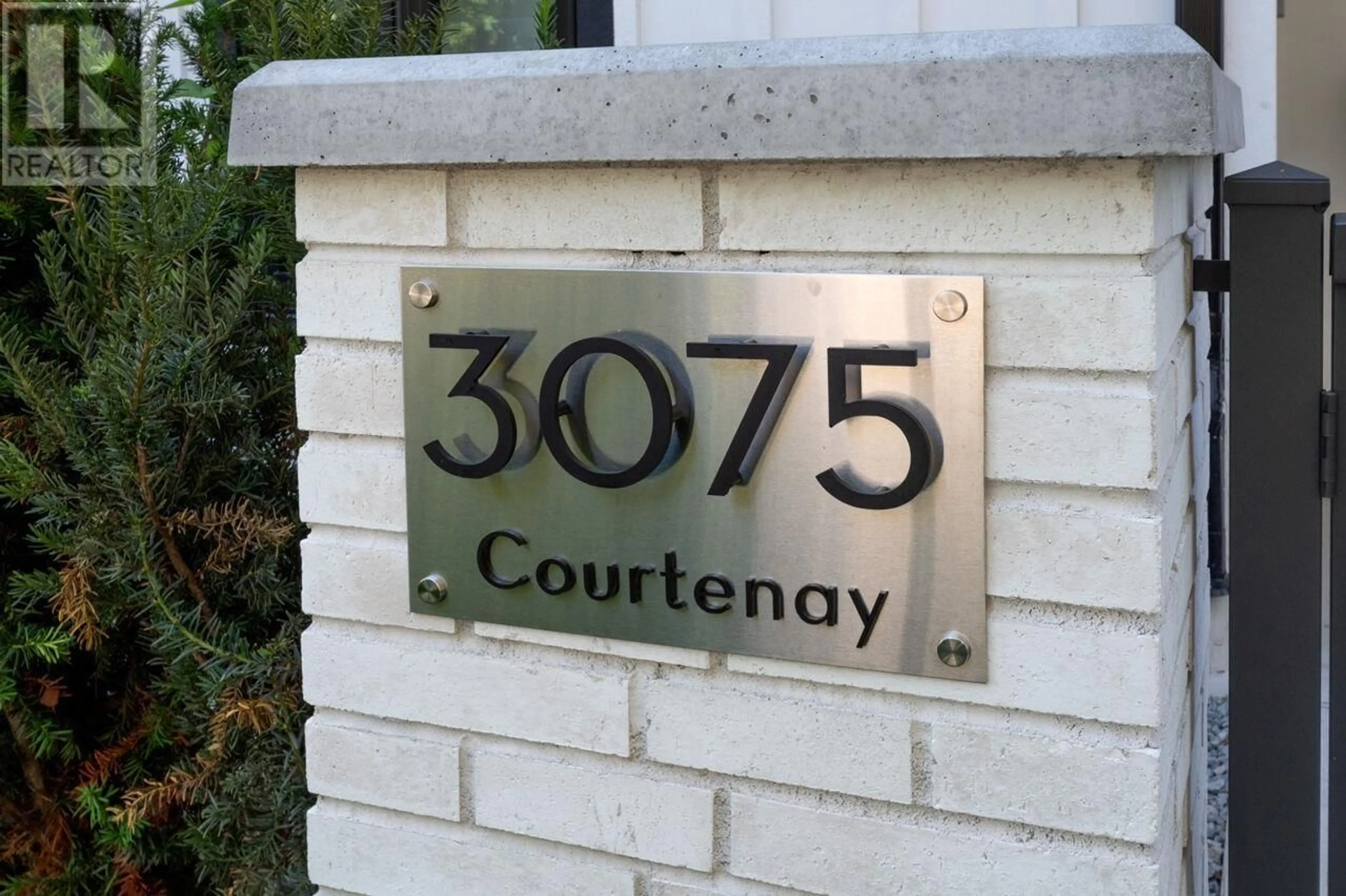 A pic from exterior of the house or condo, cottage for 3075 COURTENAY STREET, Vancouver British Columbia V6R3X8