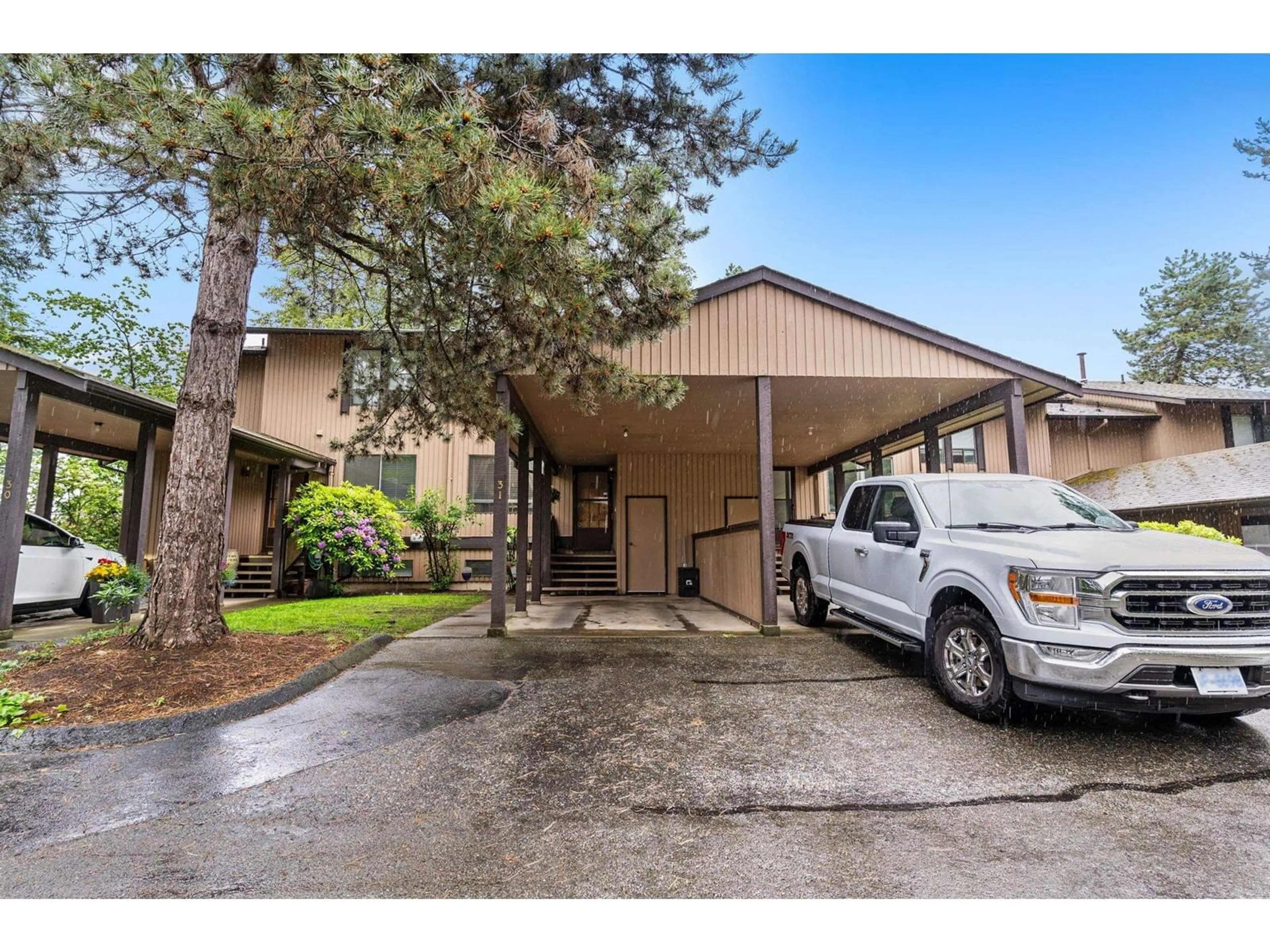 A pic from exterior of the house or condo, the street view for 31 3015 TRETHEWEY STREET, Abbotsford British Columbia V2T3R4