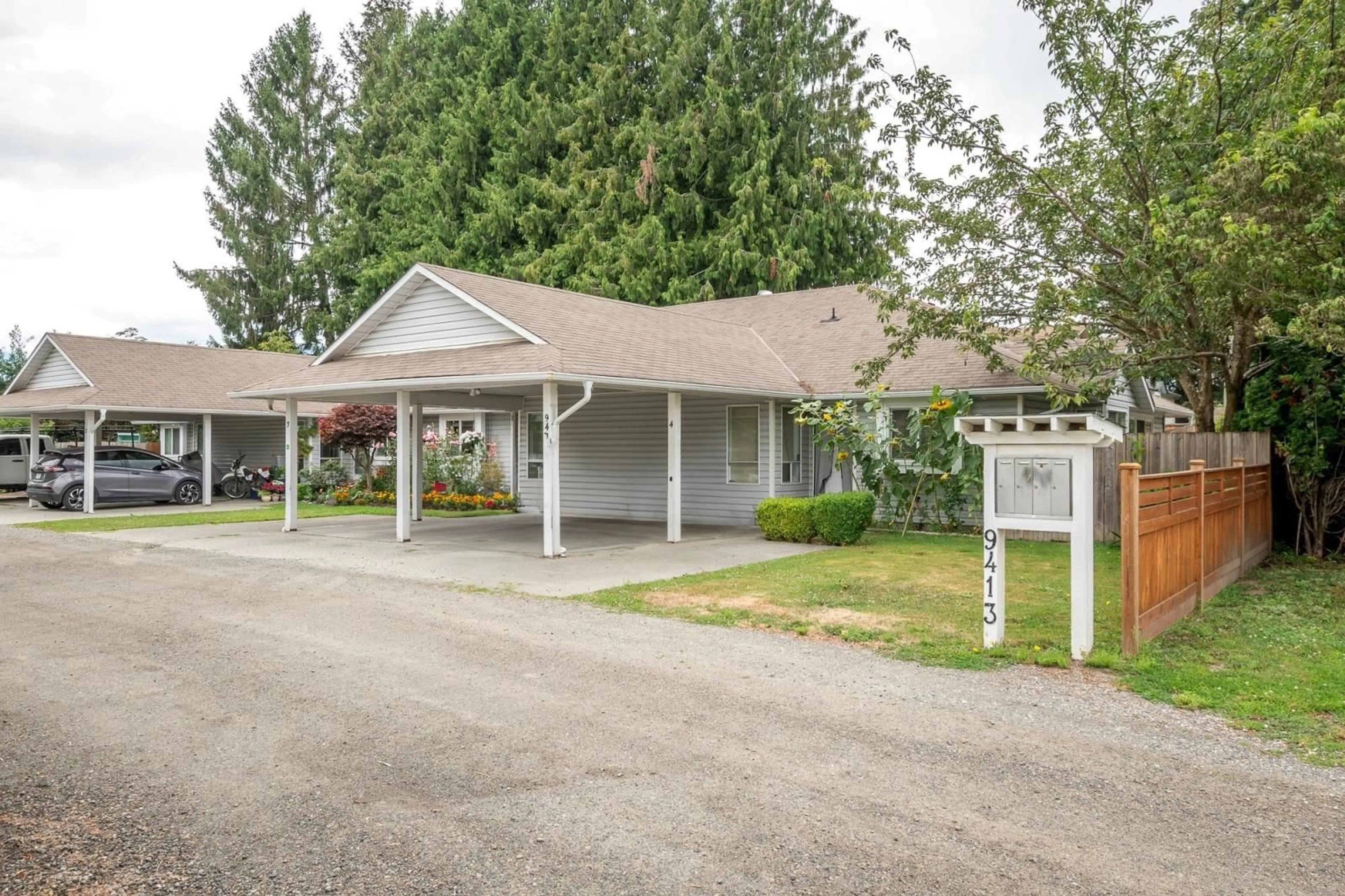 A pic from exterior of the house or condo, cottage for 3 9413 HAZEL STREET, Chilliwack British Columbia V2P5M9