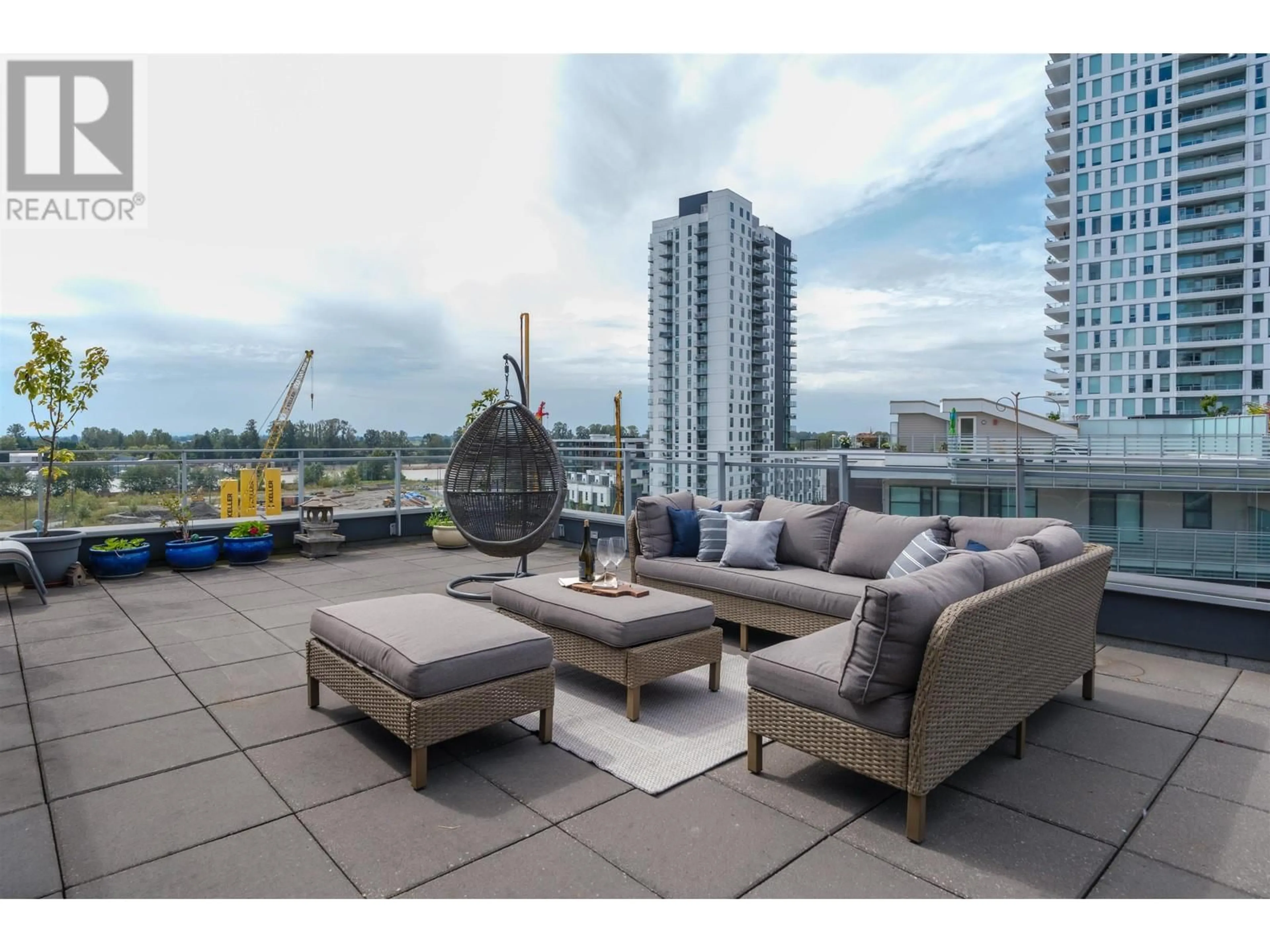 Patio for 703 8580 RIVER DISTRICT CROSSING, Vancouver British Columbia V5S0B9